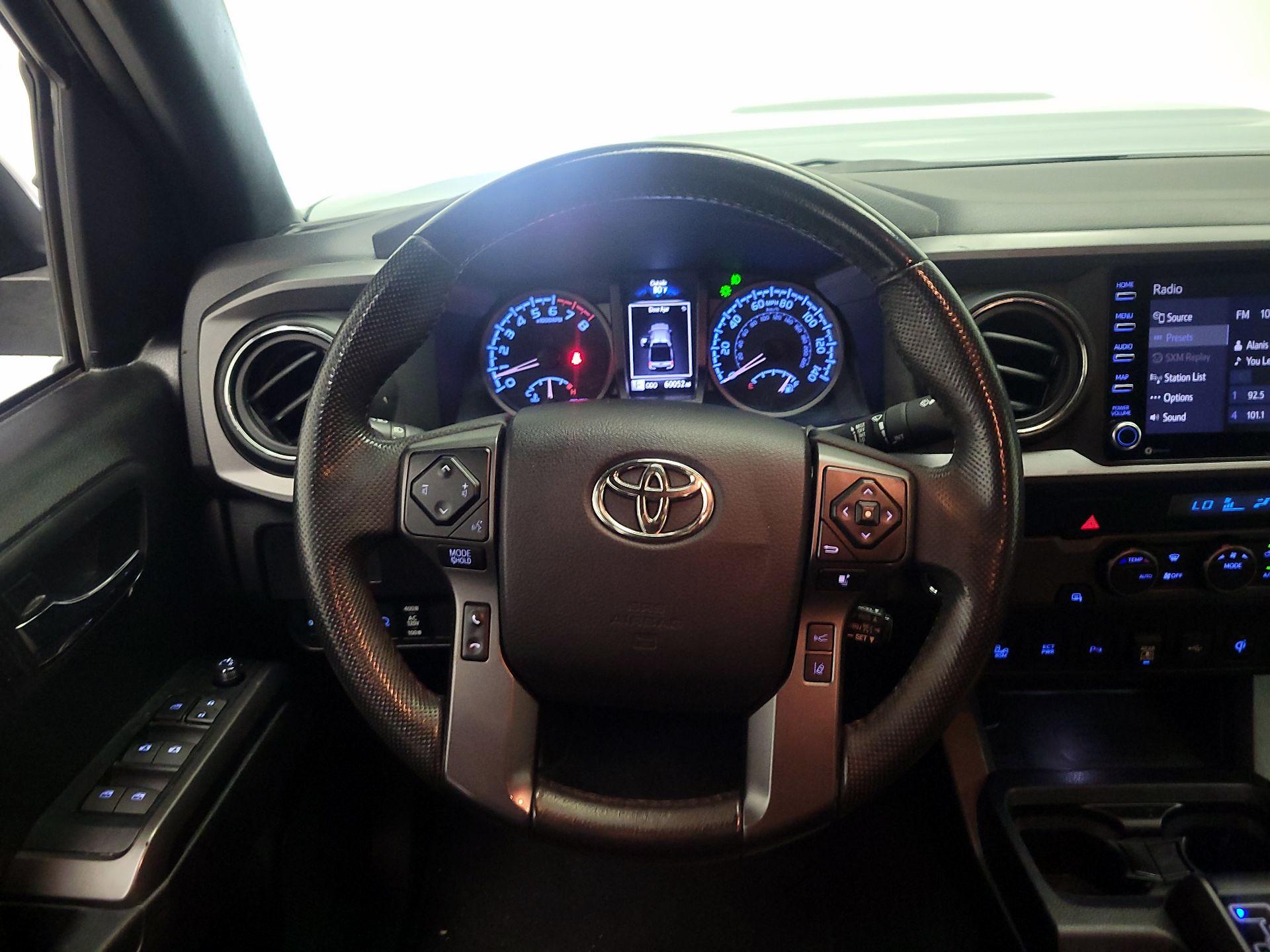 Thumbnail: 2021 Toyota Tacoma - 10
