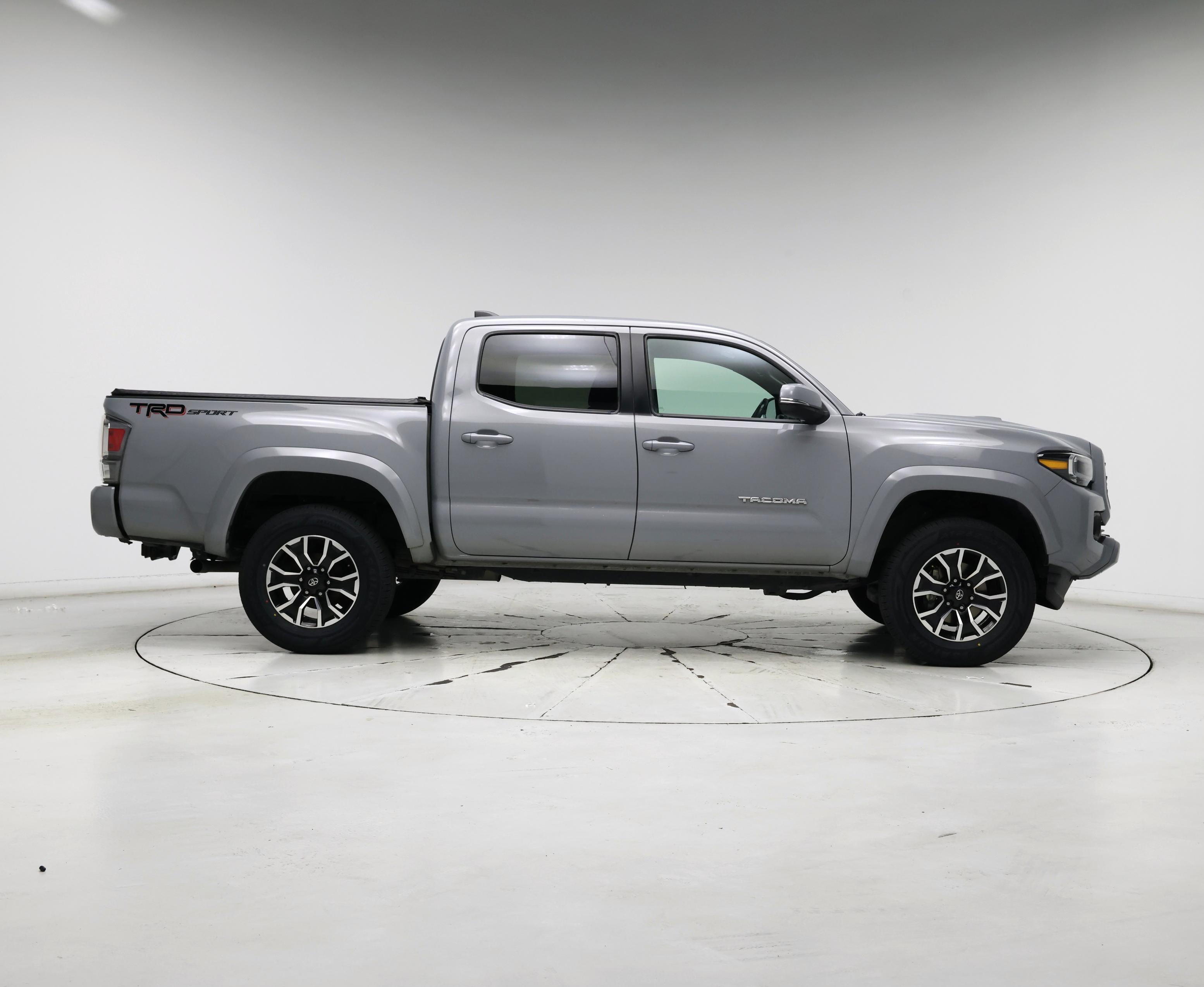 Thumbnail: 2021 Toyota Tacoma - 7