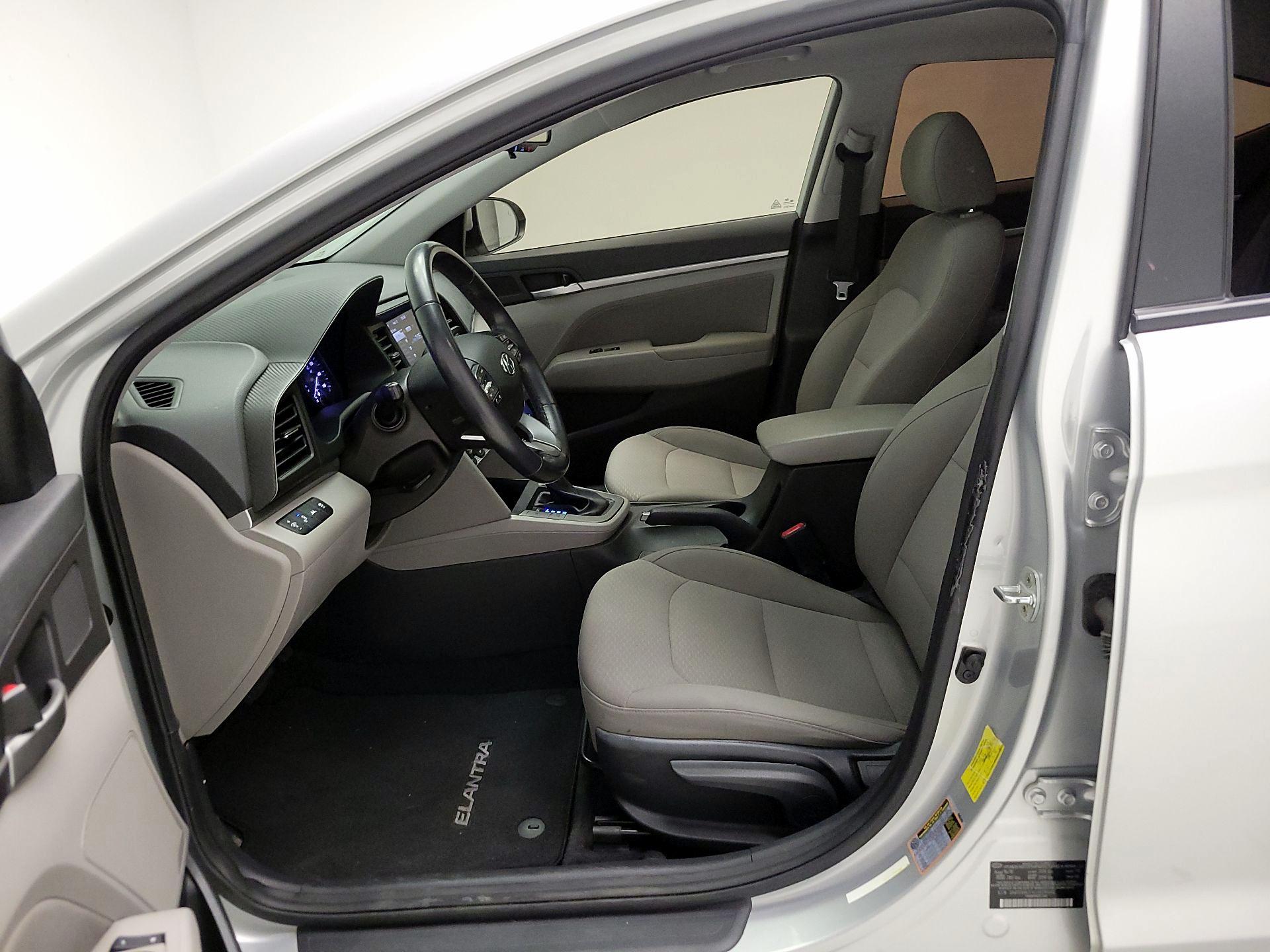 Thumbnail: 2020 Hyundai Elantra - 11