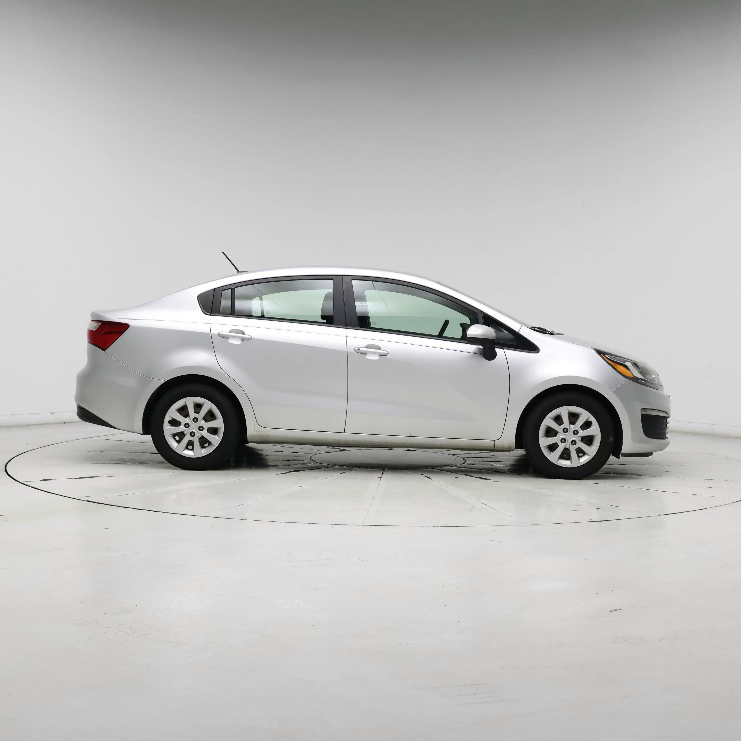 Thumbnail: 2016 Kia Rio - 7