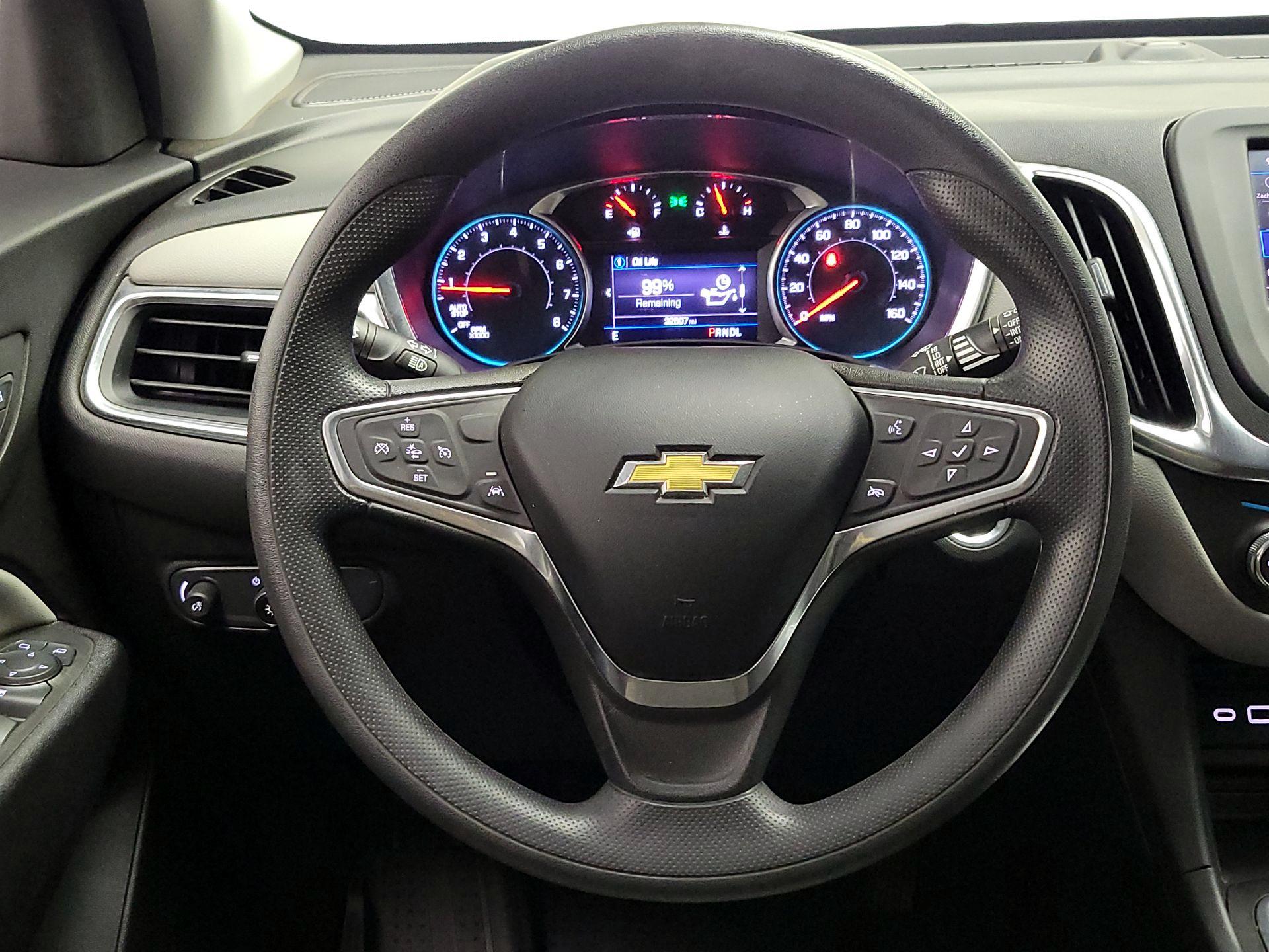 Thumbnail: 2022 Chevrolet Equinox - 10