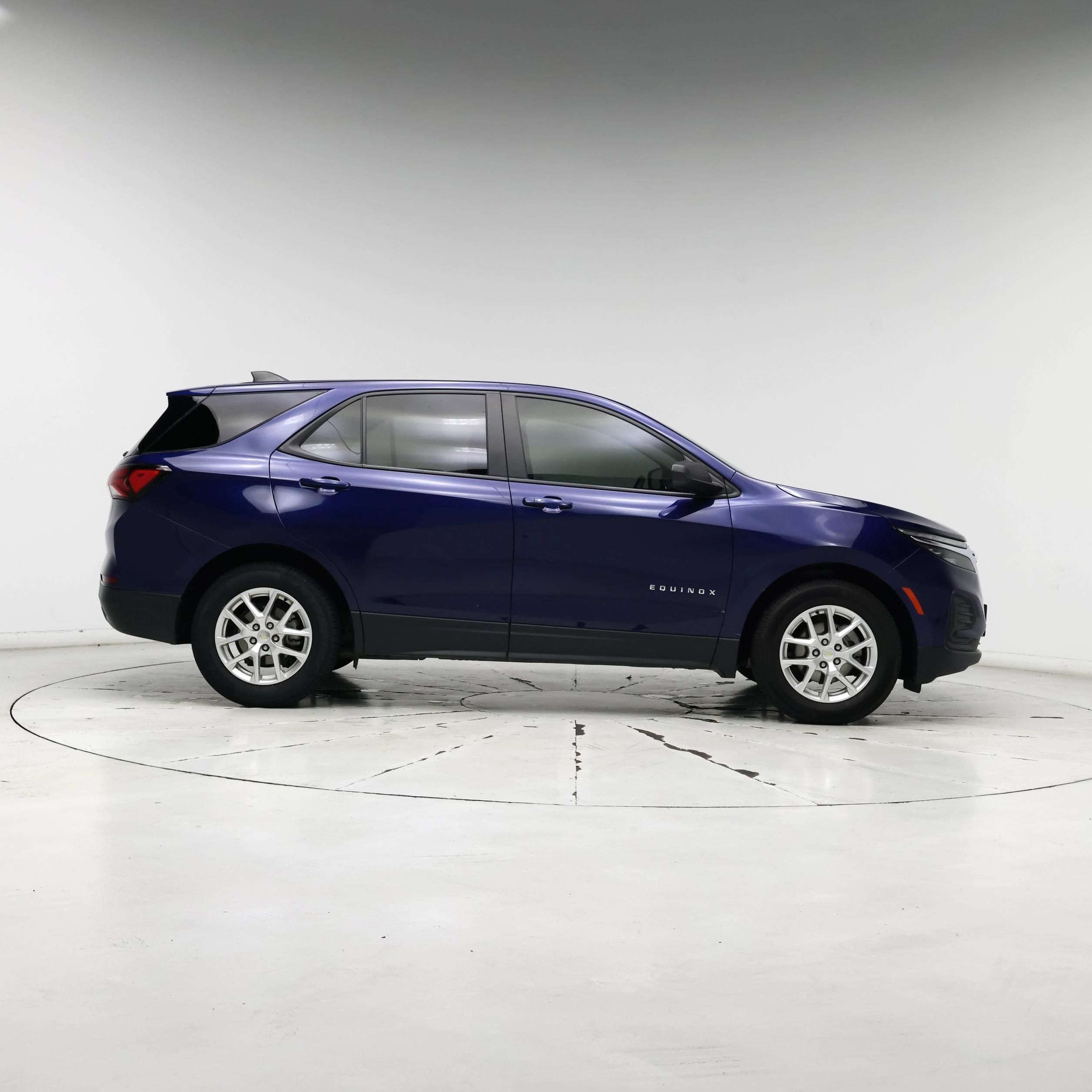 Thumbnail: 2022 Chevrolet Equinox - 7