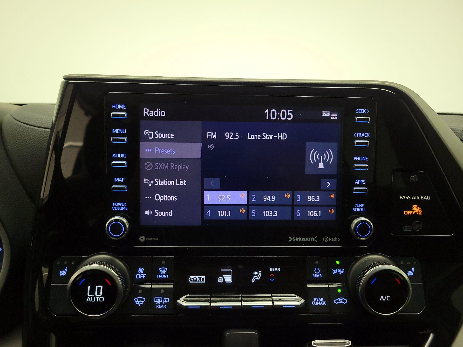 Thumbnail: 2021 Toyota Highlander - 15