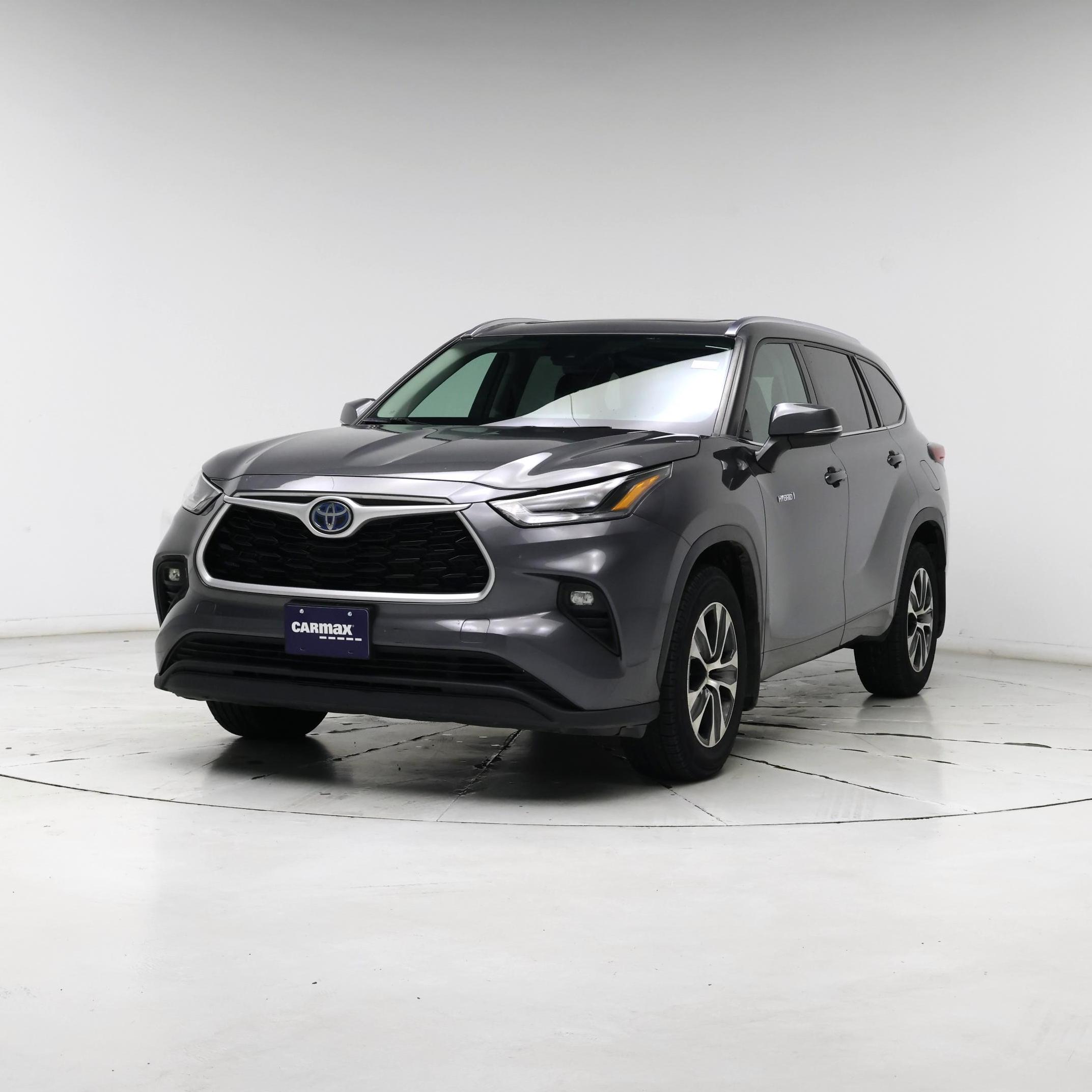 Thumbnail: 2021 Toyota Highlander - 4