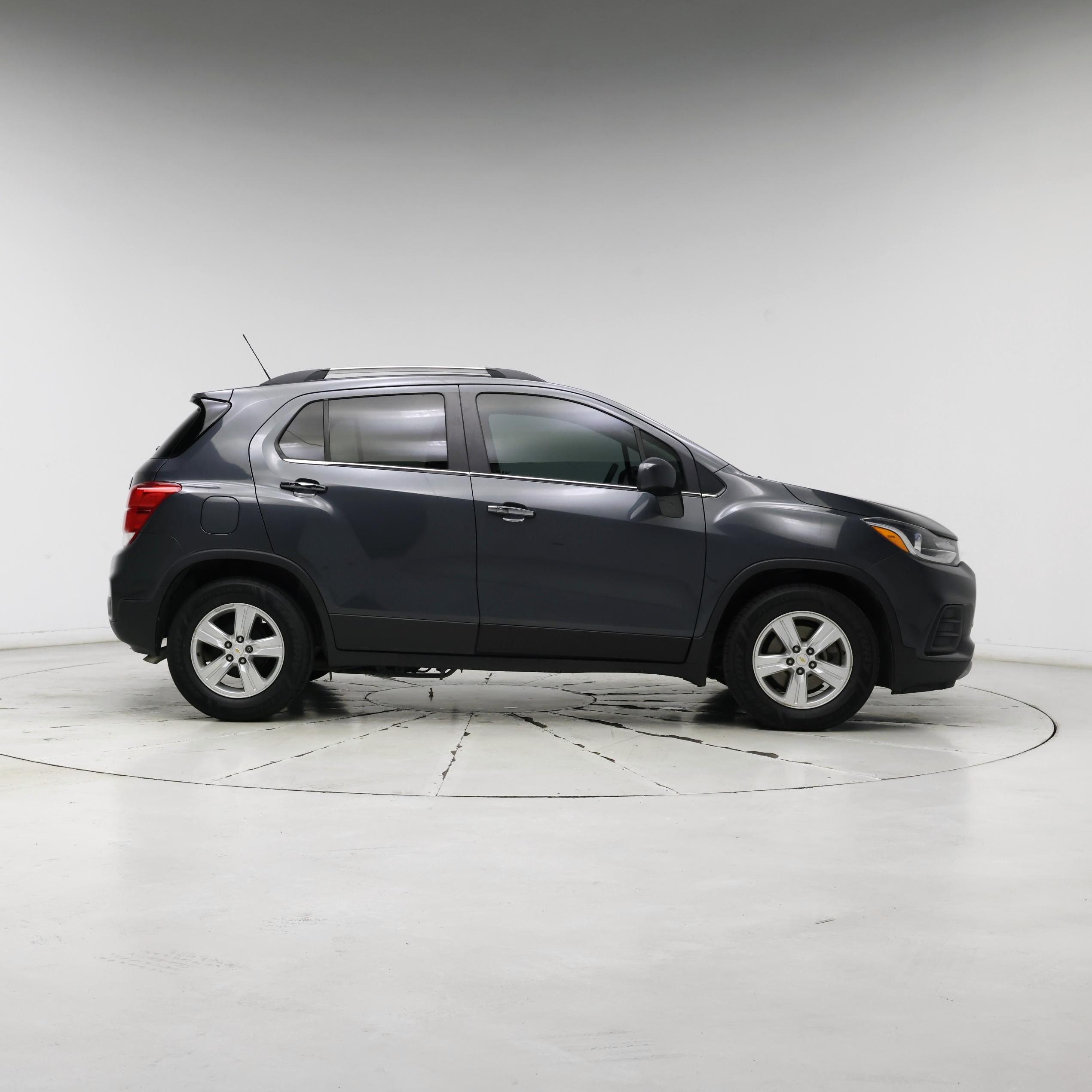 Thumbnail: 2017 Chevrolet Trax - 7