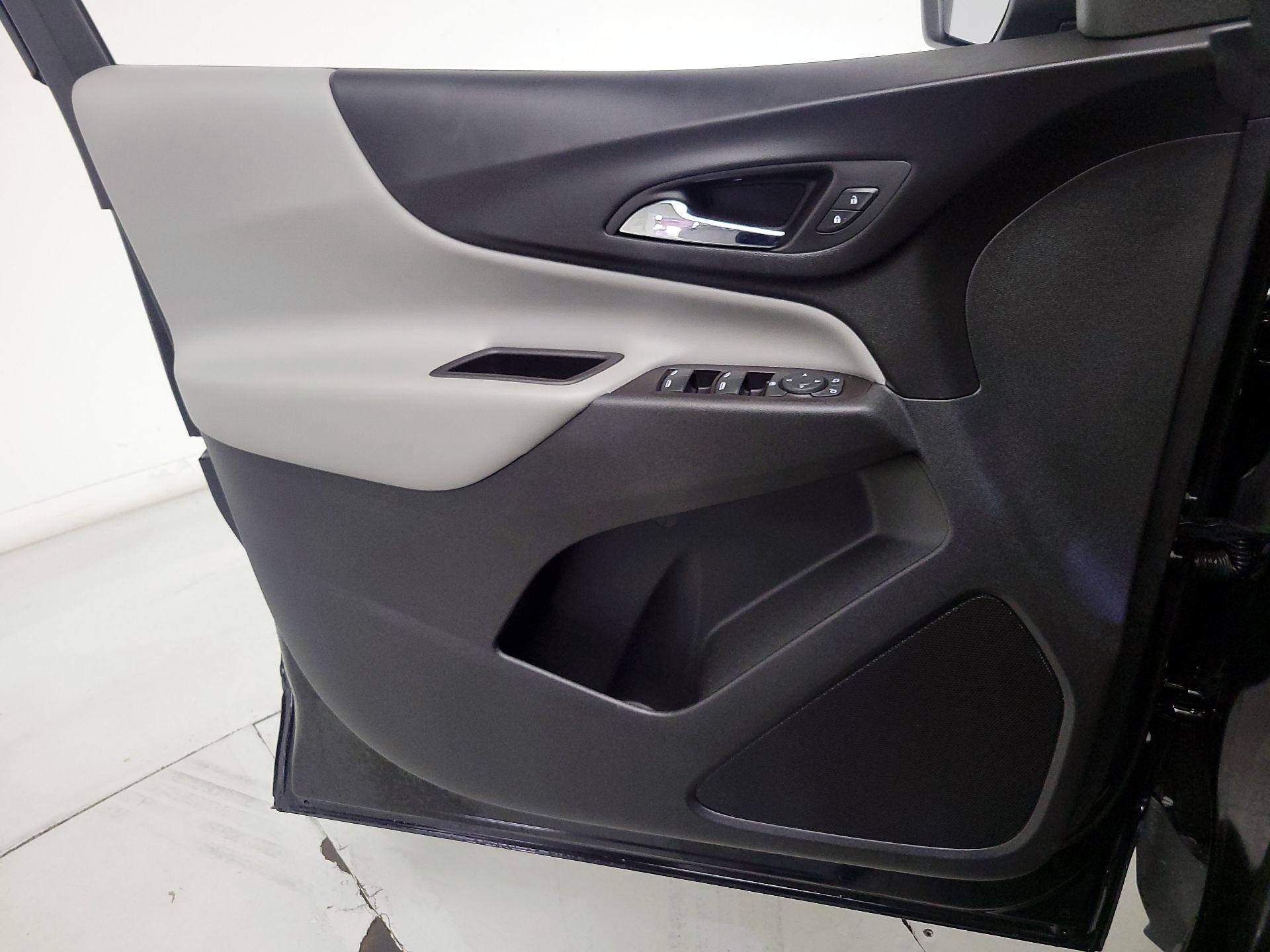 Thumbnail: 2020 Chevrolet Equinox - 12
