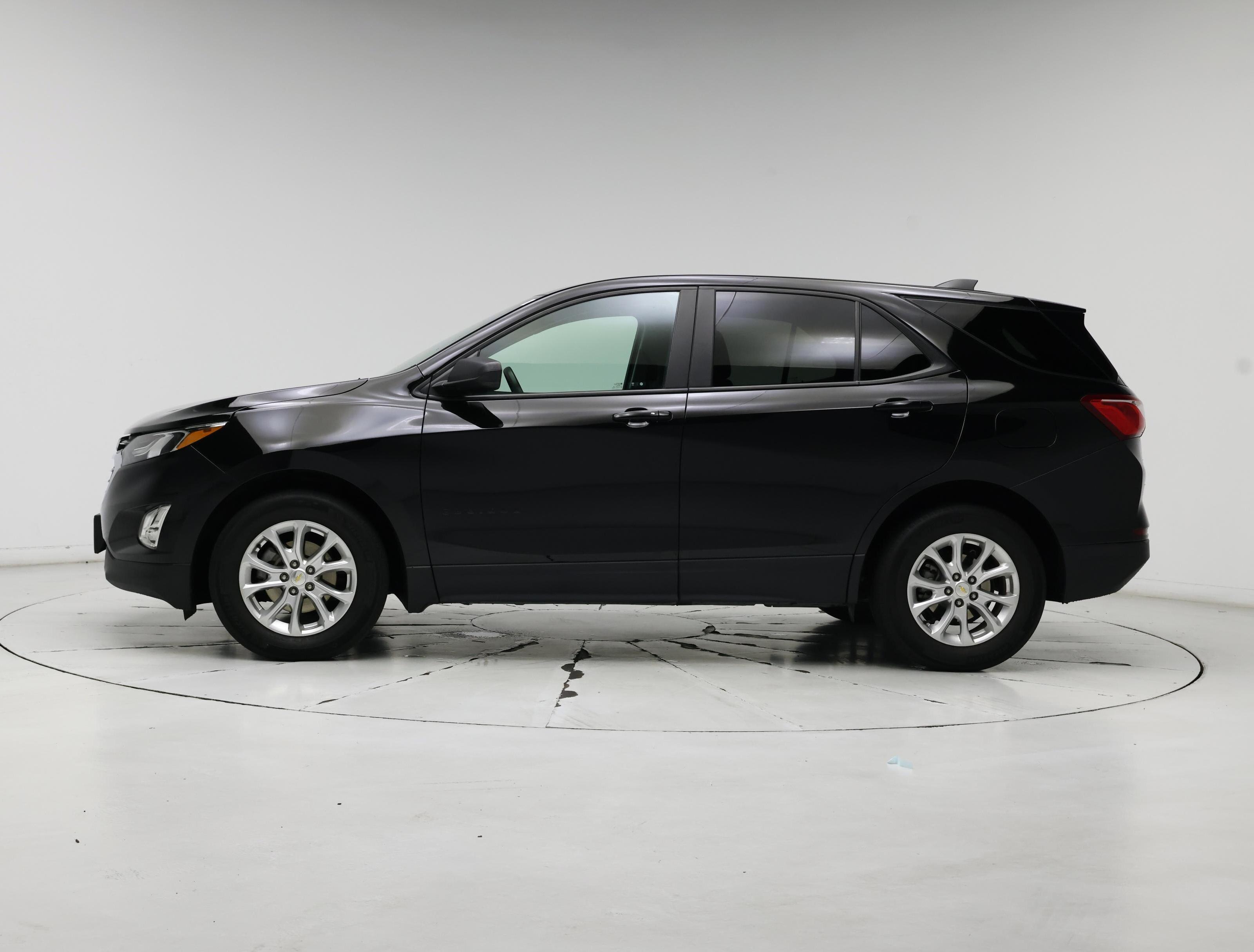 Thumbnail: 2020 Chevrolet Equinox - 3