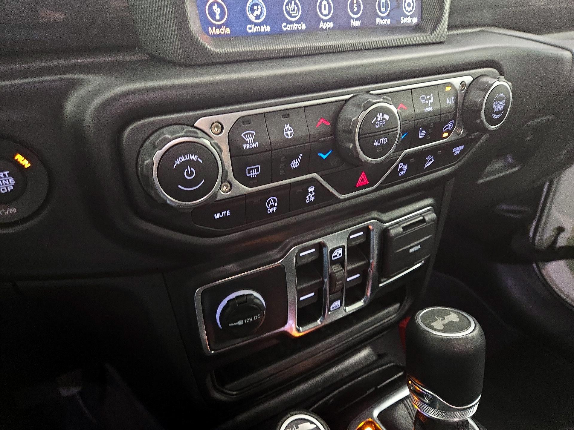 Thumbnail: 2021 Jeep Wrangler - 17