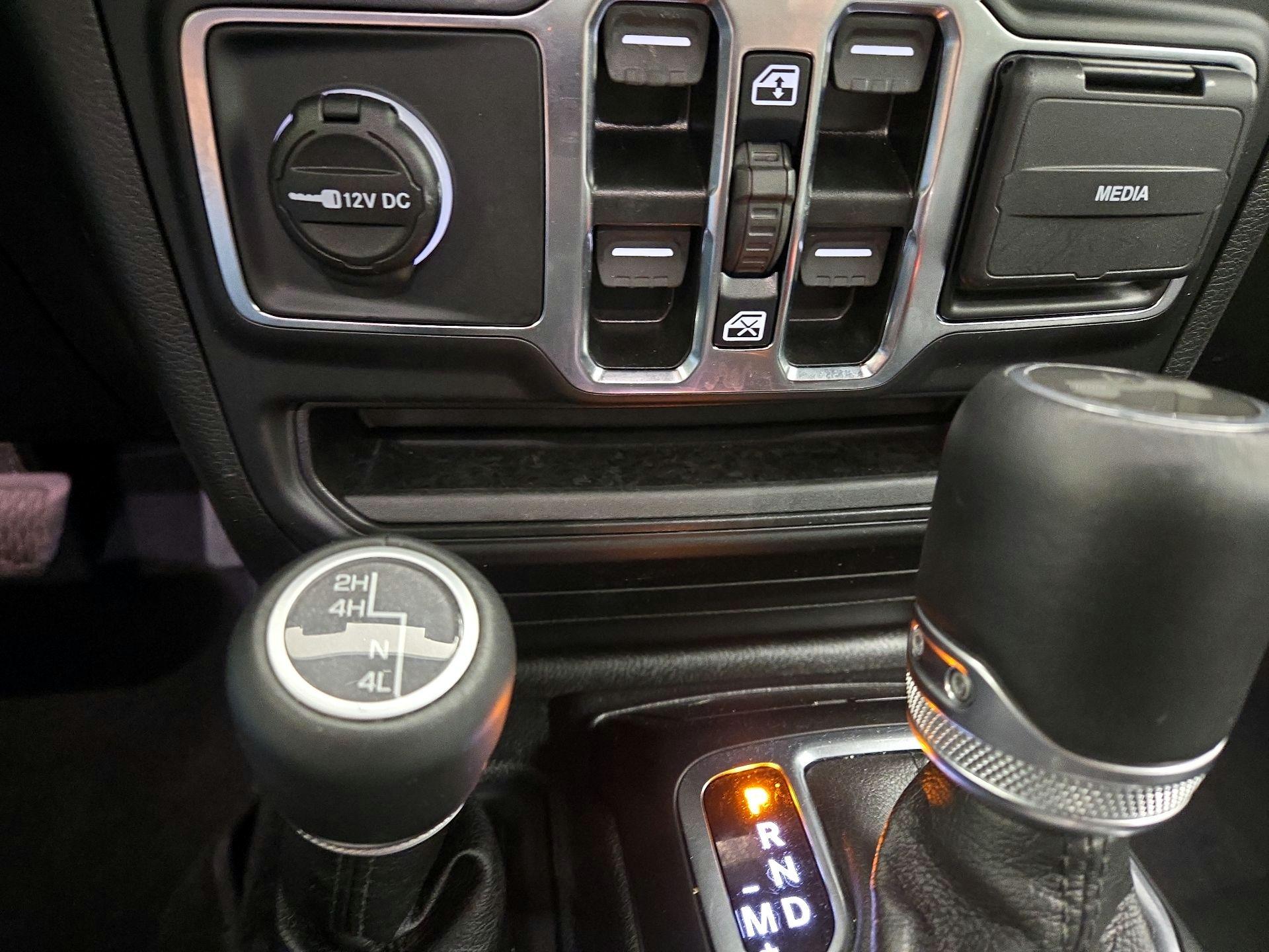 Thumbnail: 2021 Jeep Wrangler - 19