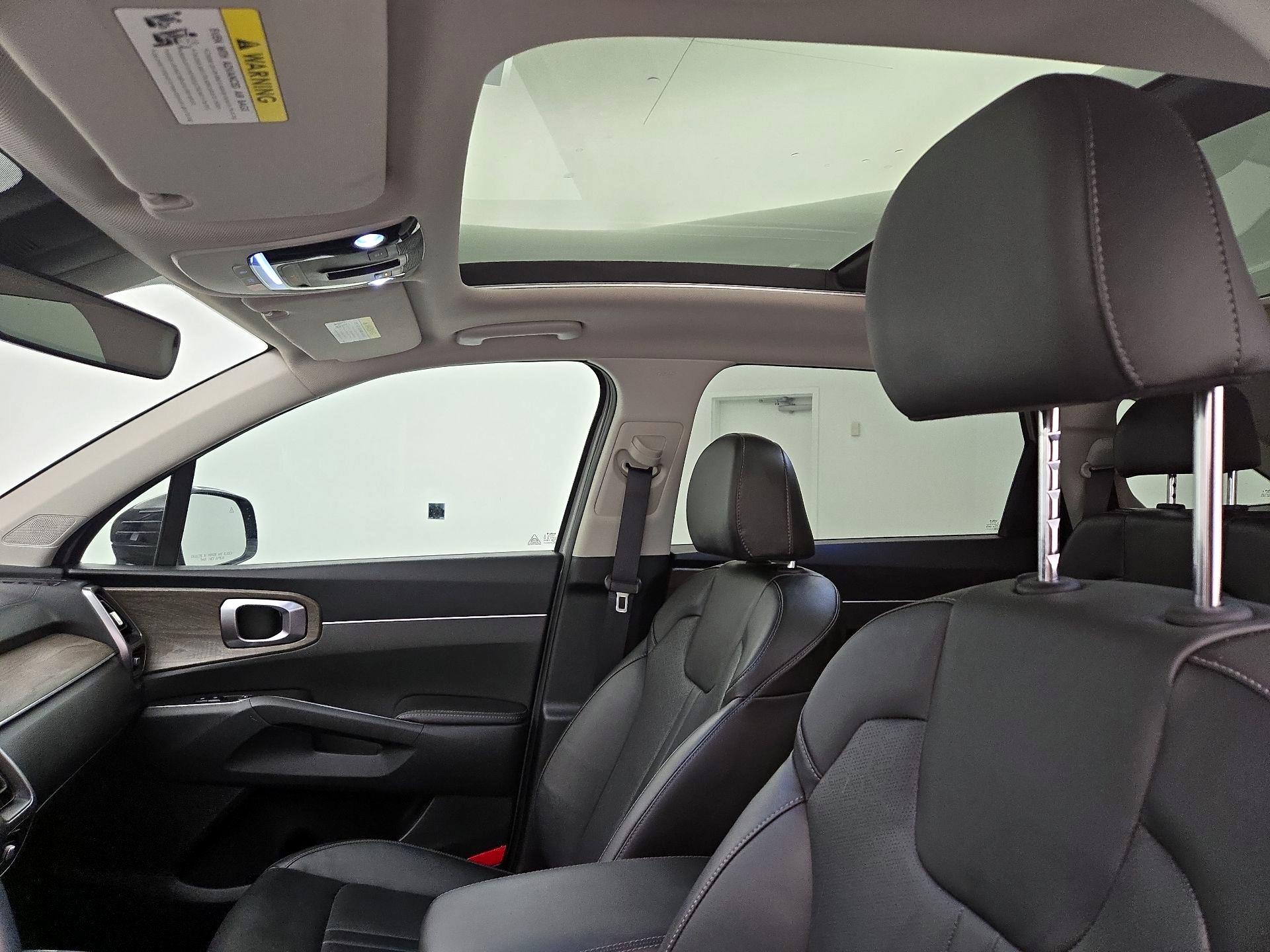 Thumbnail: 2023 Kia Sorento - 20