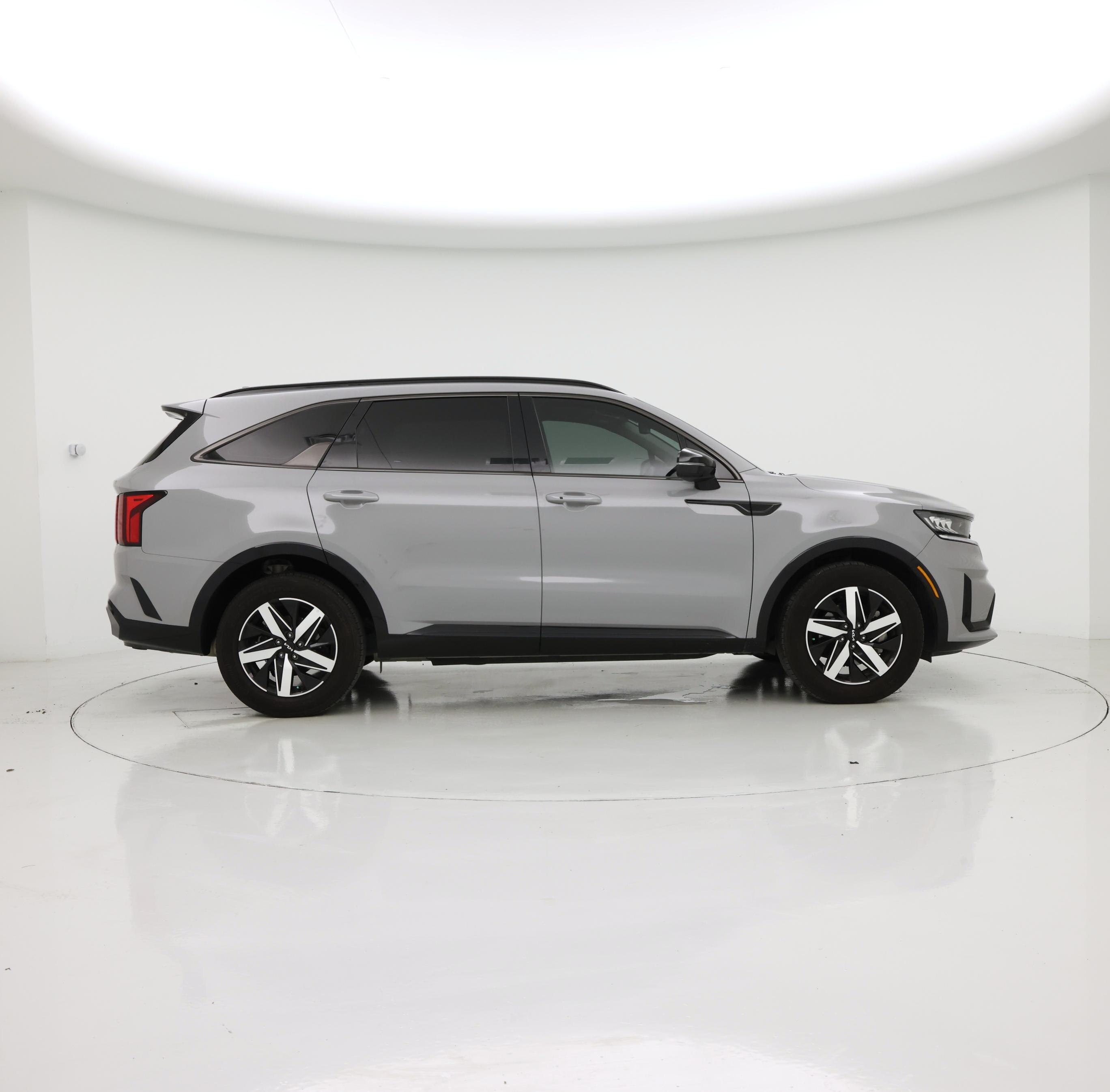 Thumbnail: 2023 Kia Sorento - 7