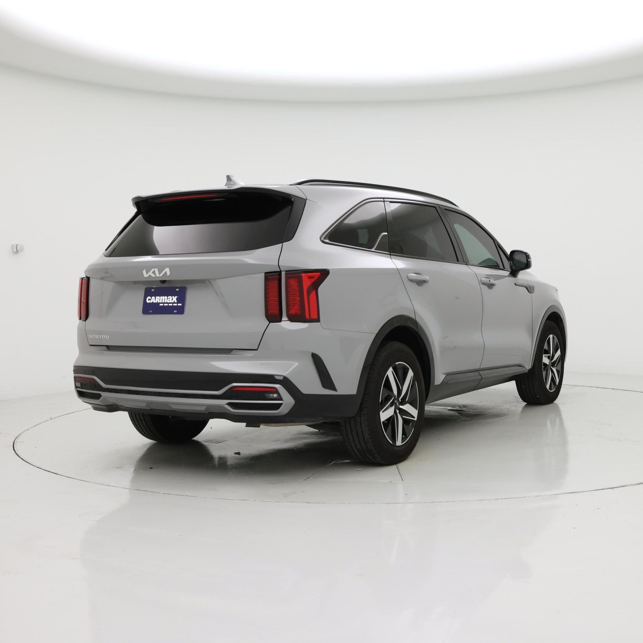 Thumbnail: 2023 Kia Sorento - 8