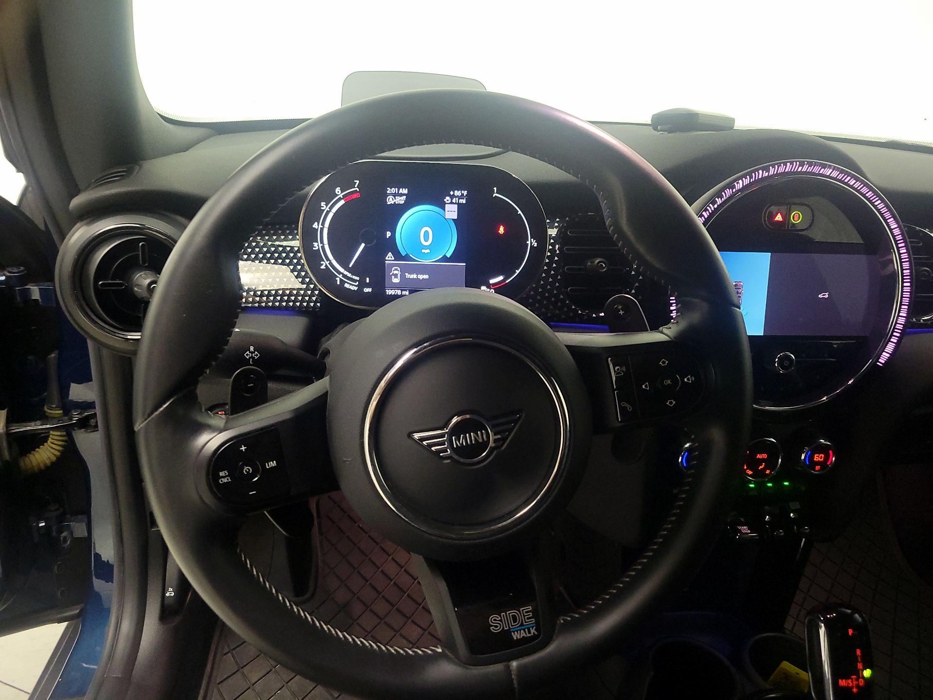 Thumbnail: 2022 MINI Cooper - 10