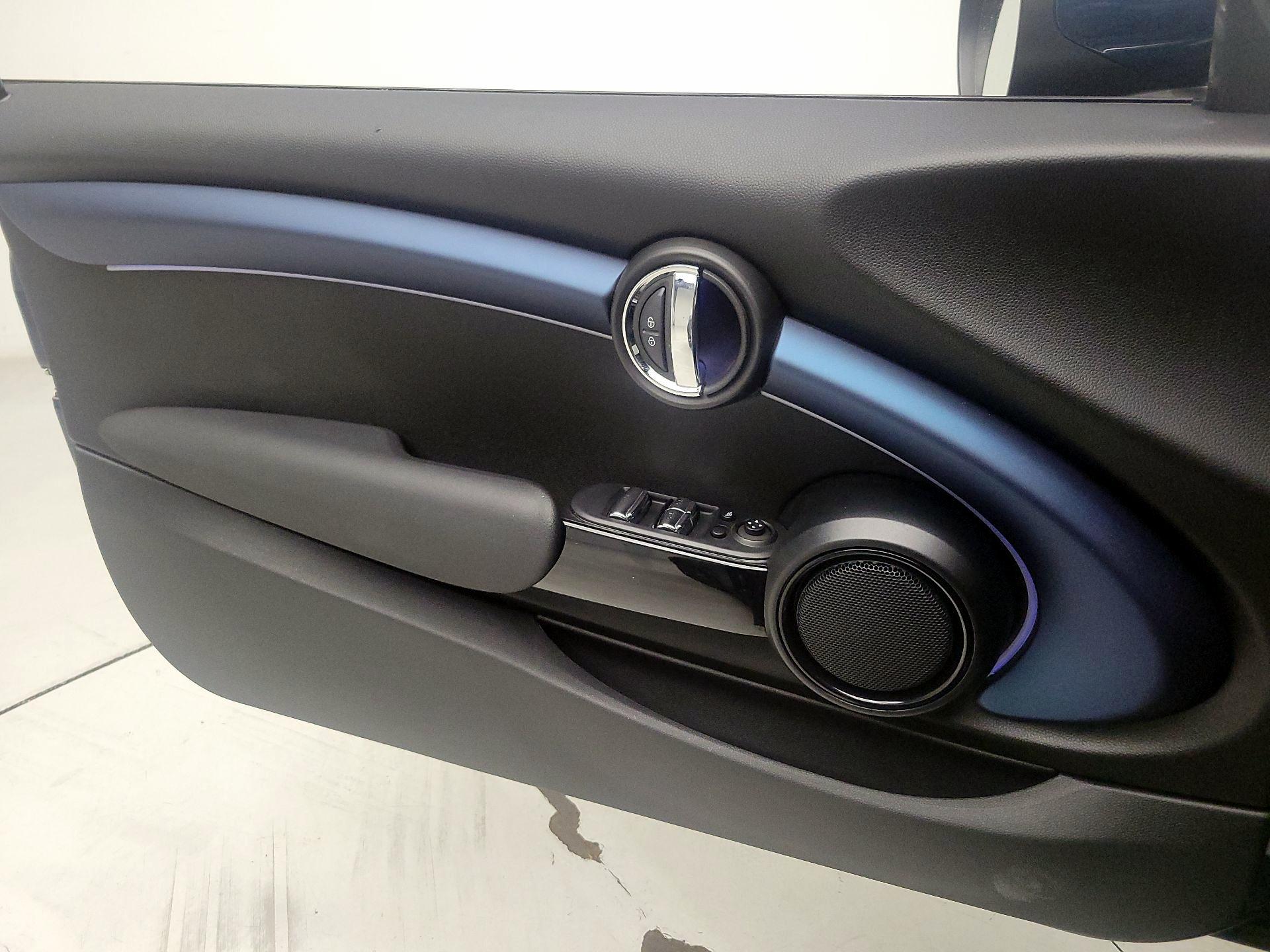Thumbnail: 2022 MINI Cooper - 12