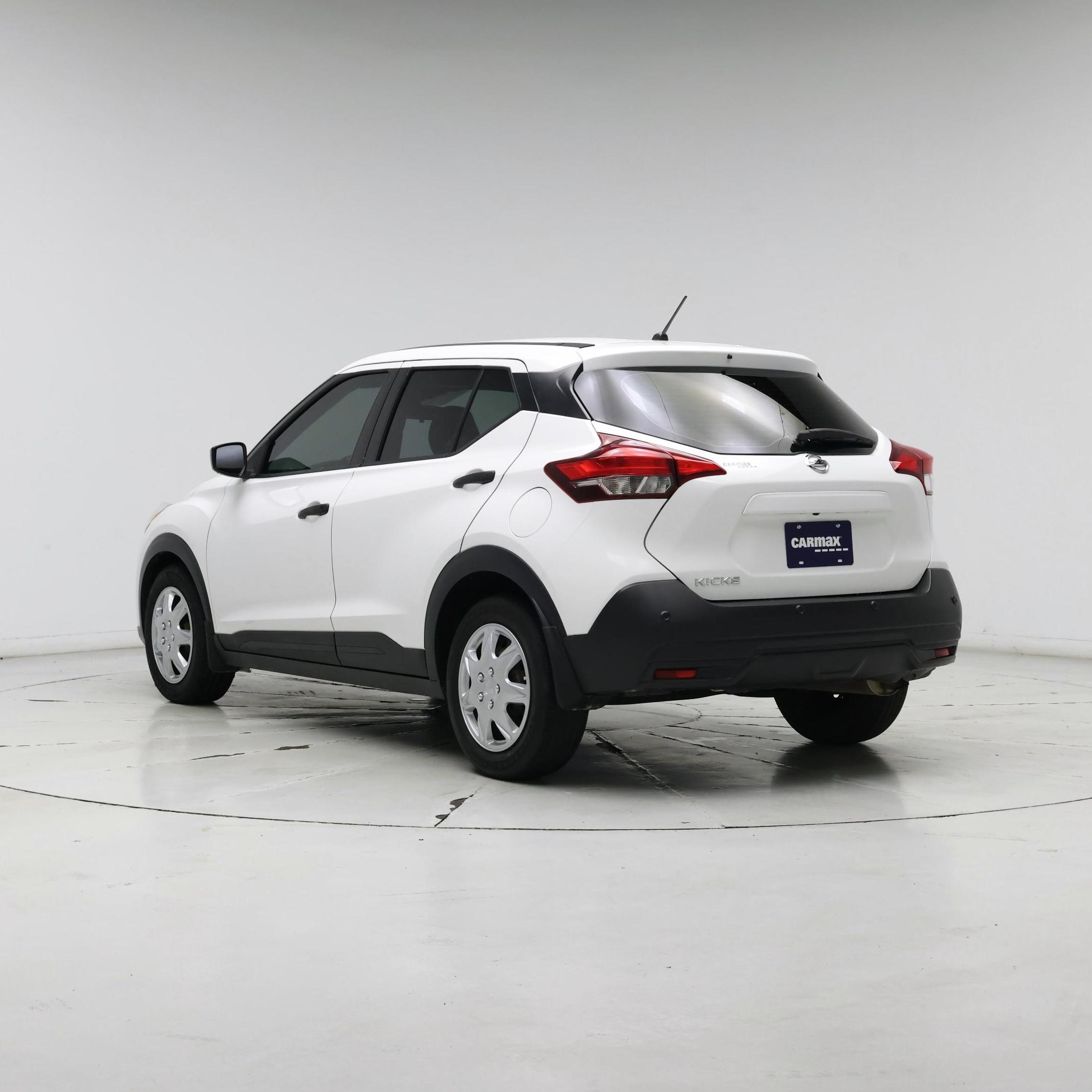 Thumbnail: 2020 Nissan Kicks - 2