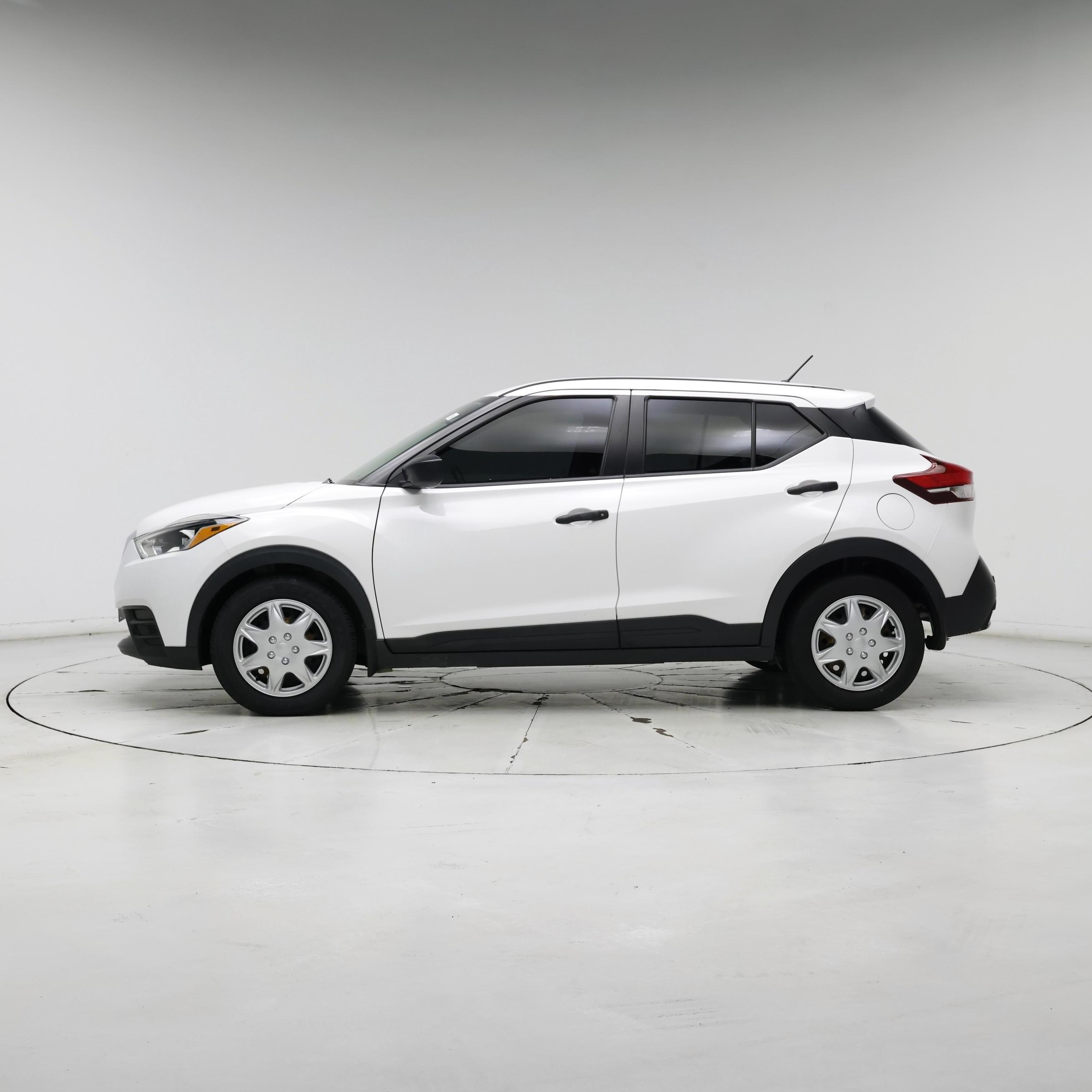 Thumbnail: 2020 Nissan Kicks - 3