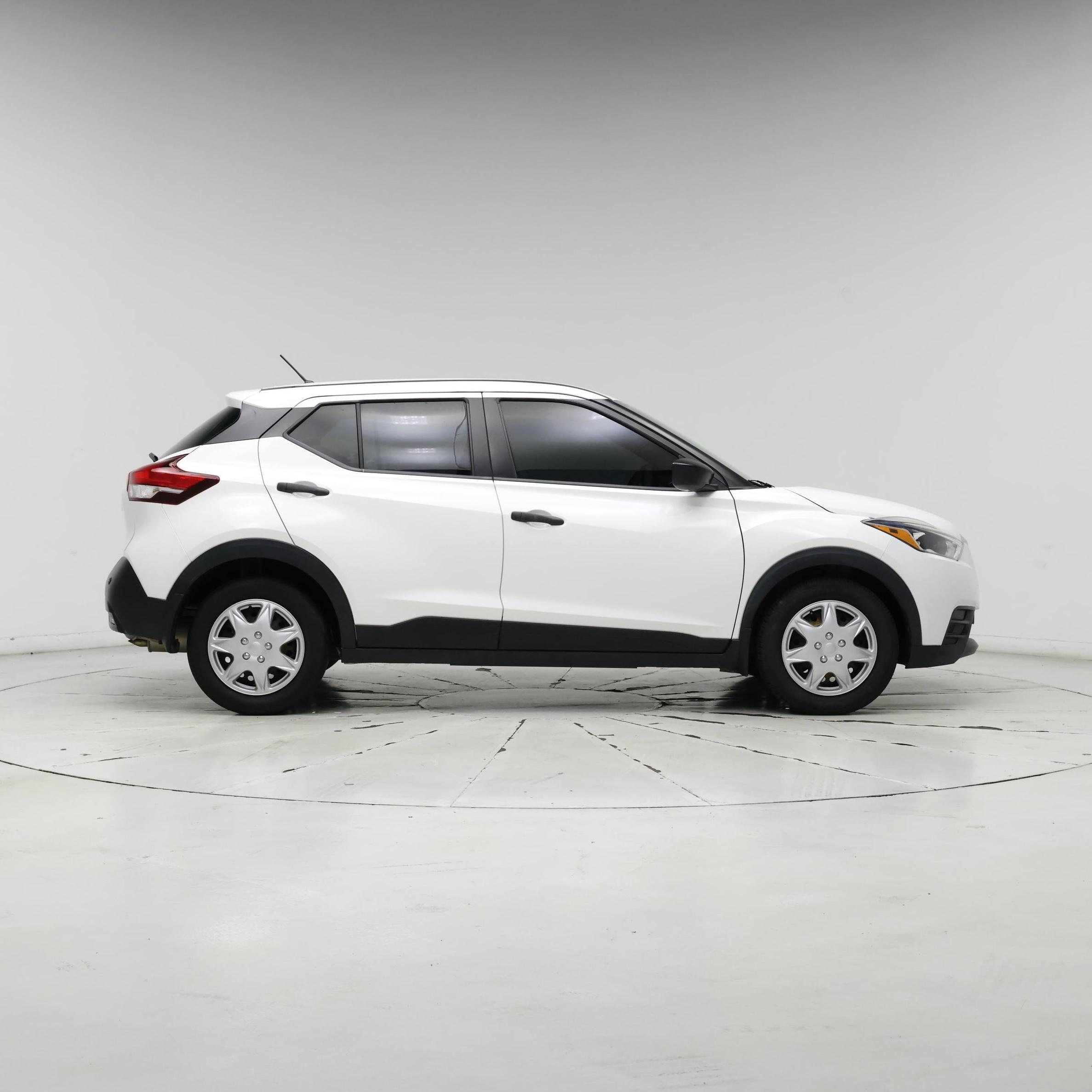 Thumbnail: 2020 Nissan Kicks - 7