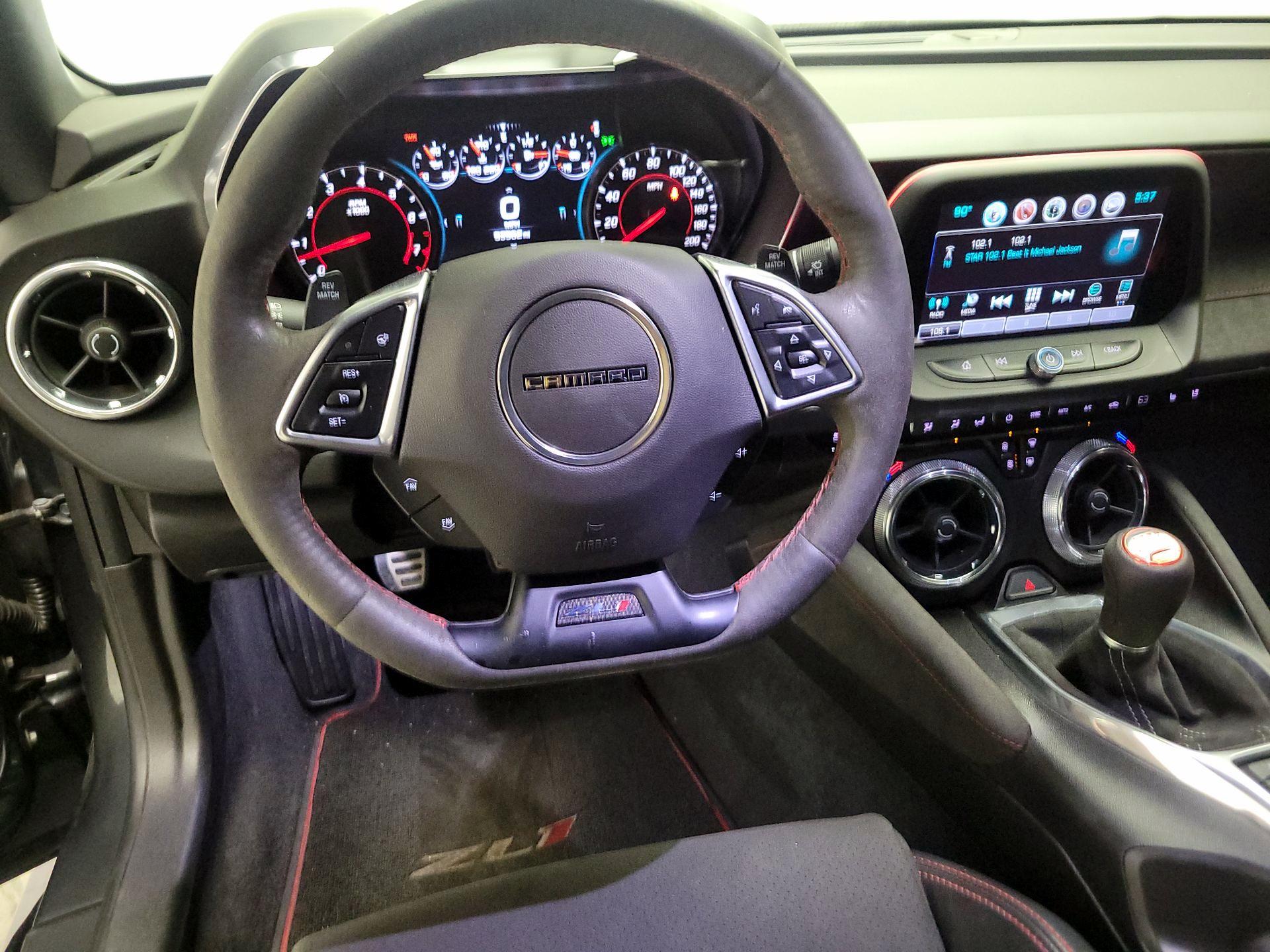 Thumbnail: 2018 Chevrolet Camaro - 10