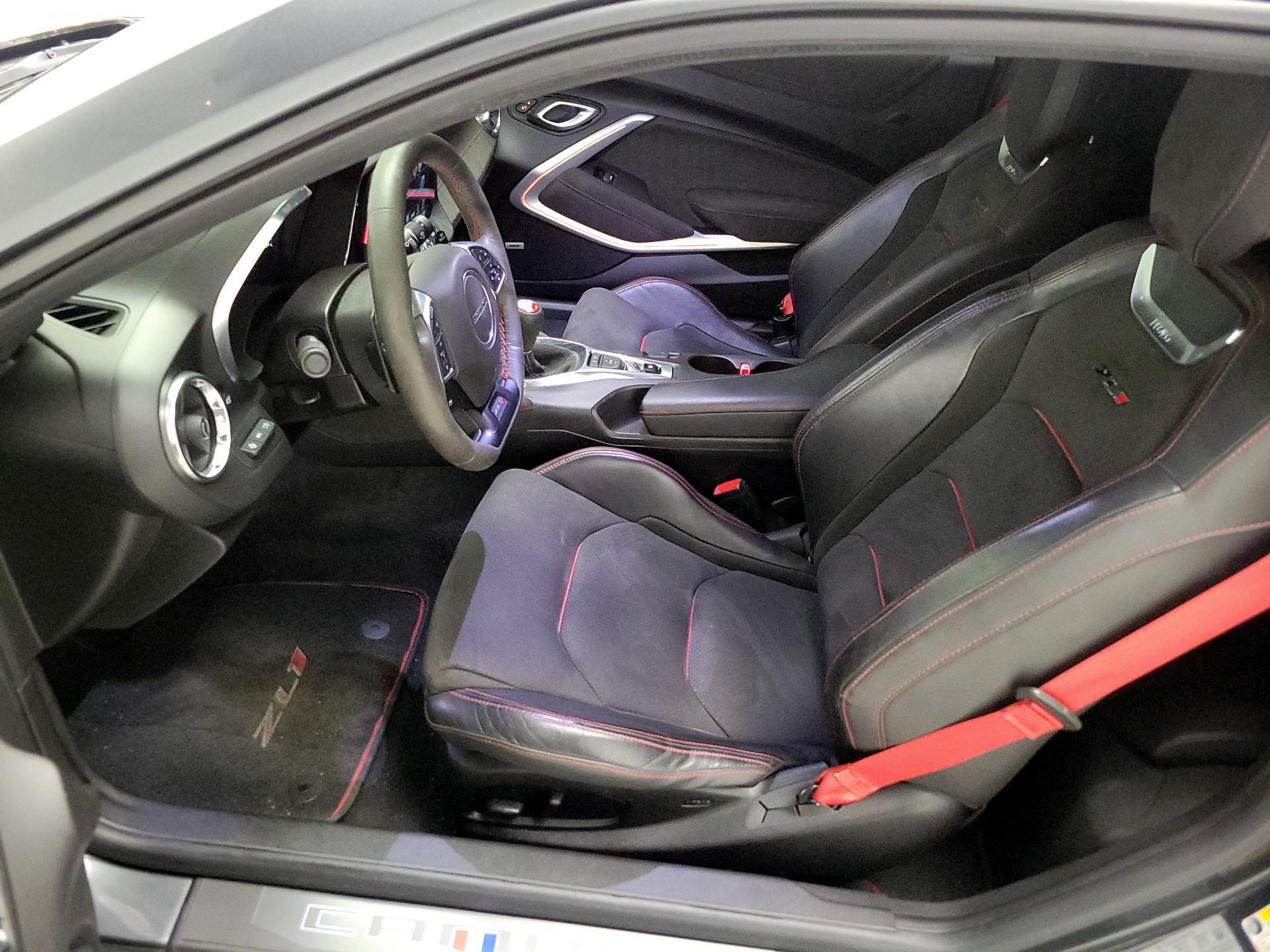 Thumbnail: 2018 Chevrolet Camaro - 11