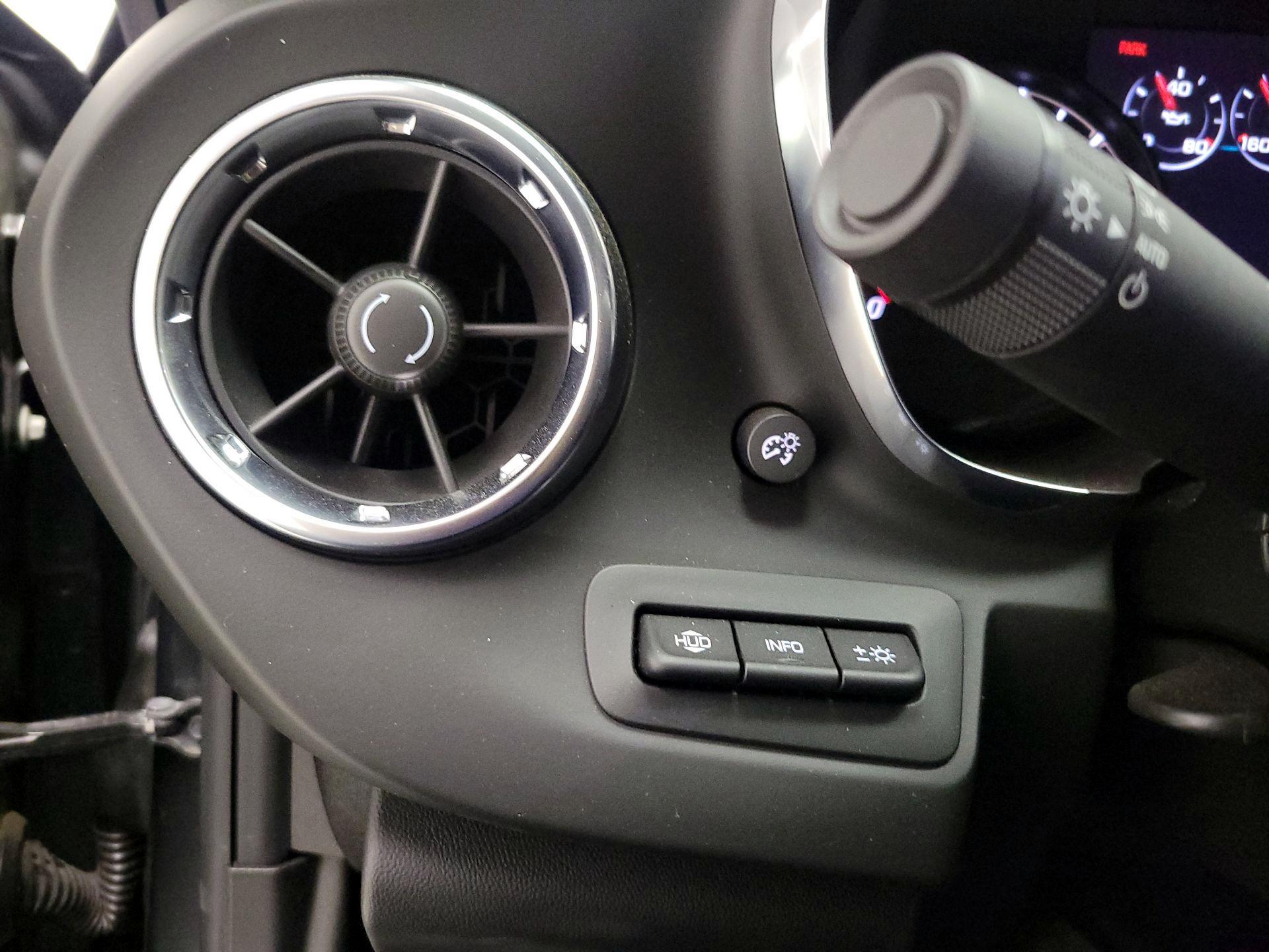 Thumbnail: 2018 Chevrolet Camaro - 13