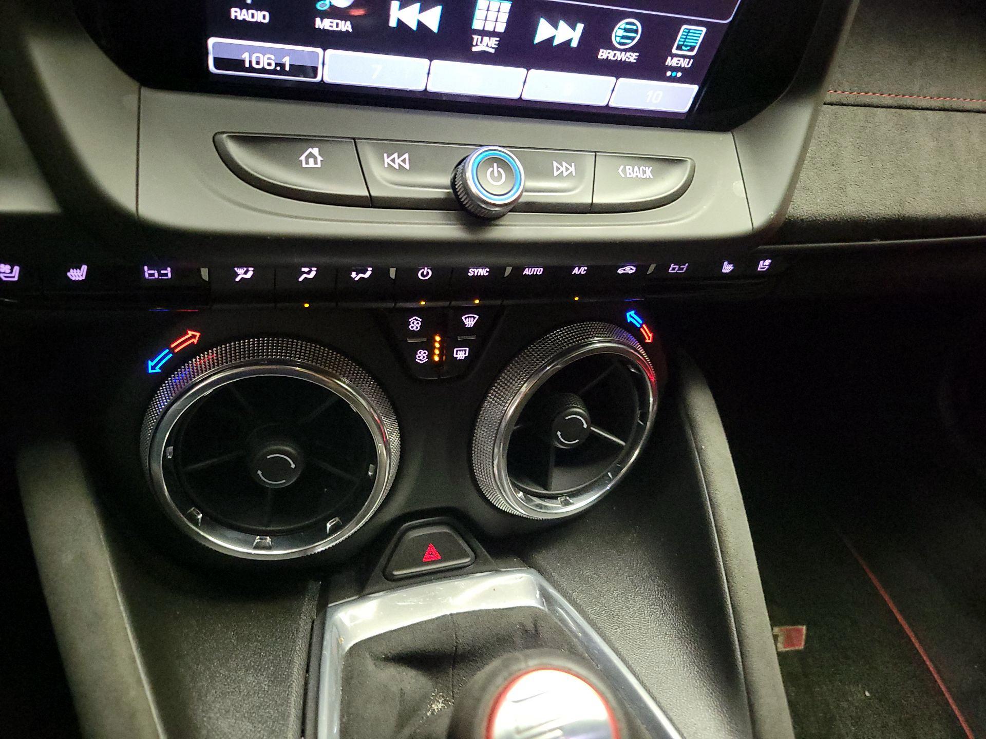 Thumbnail: 2018 Chevrolet Camaro - 16