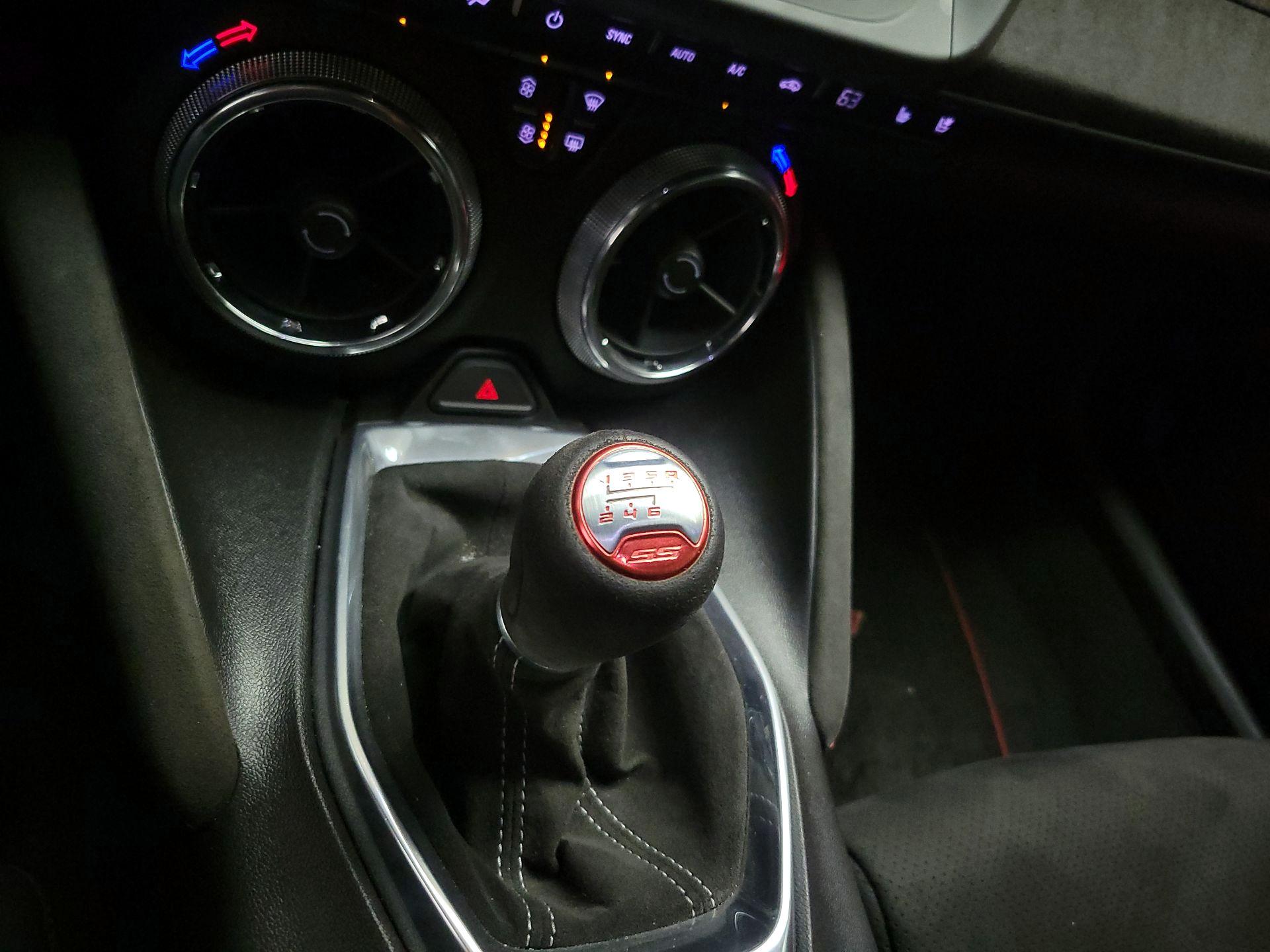 Thumbnail: 2018 Chevrolet Camaro - 17