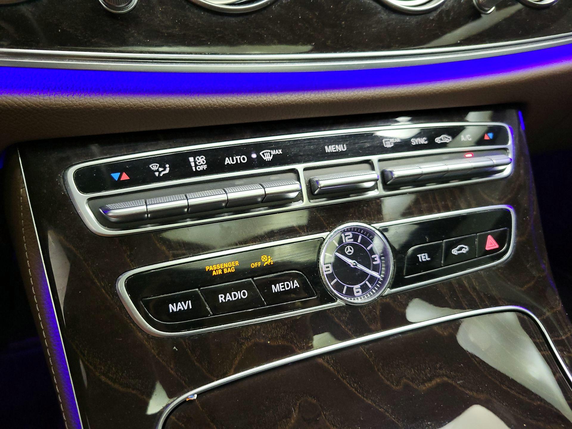 Thumbnail: 2019 Mercedes-Benz E-Class - 17