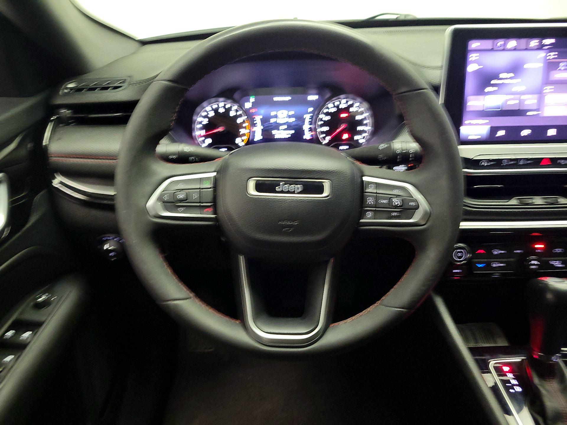 Thumbnail: 2023 Jeep Compass - 10