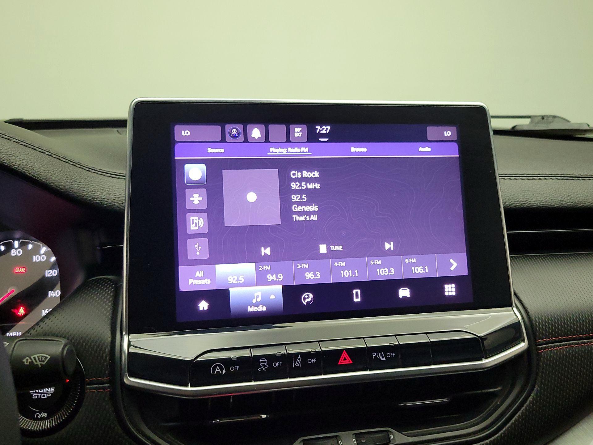 Thumbnail: 2023 Jeep Compass - 15