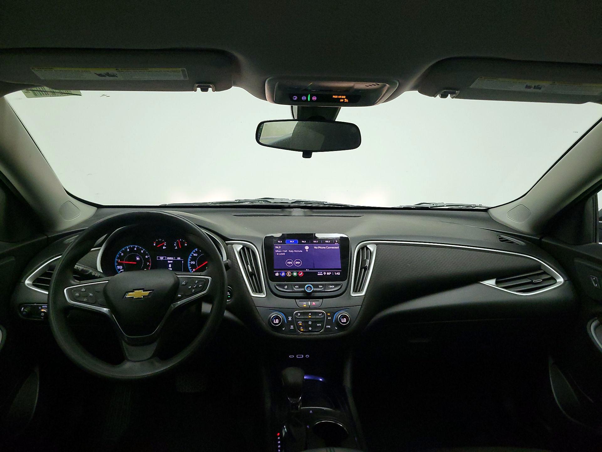 Thumbnail: 2022 Chevrolet Malibu - 9