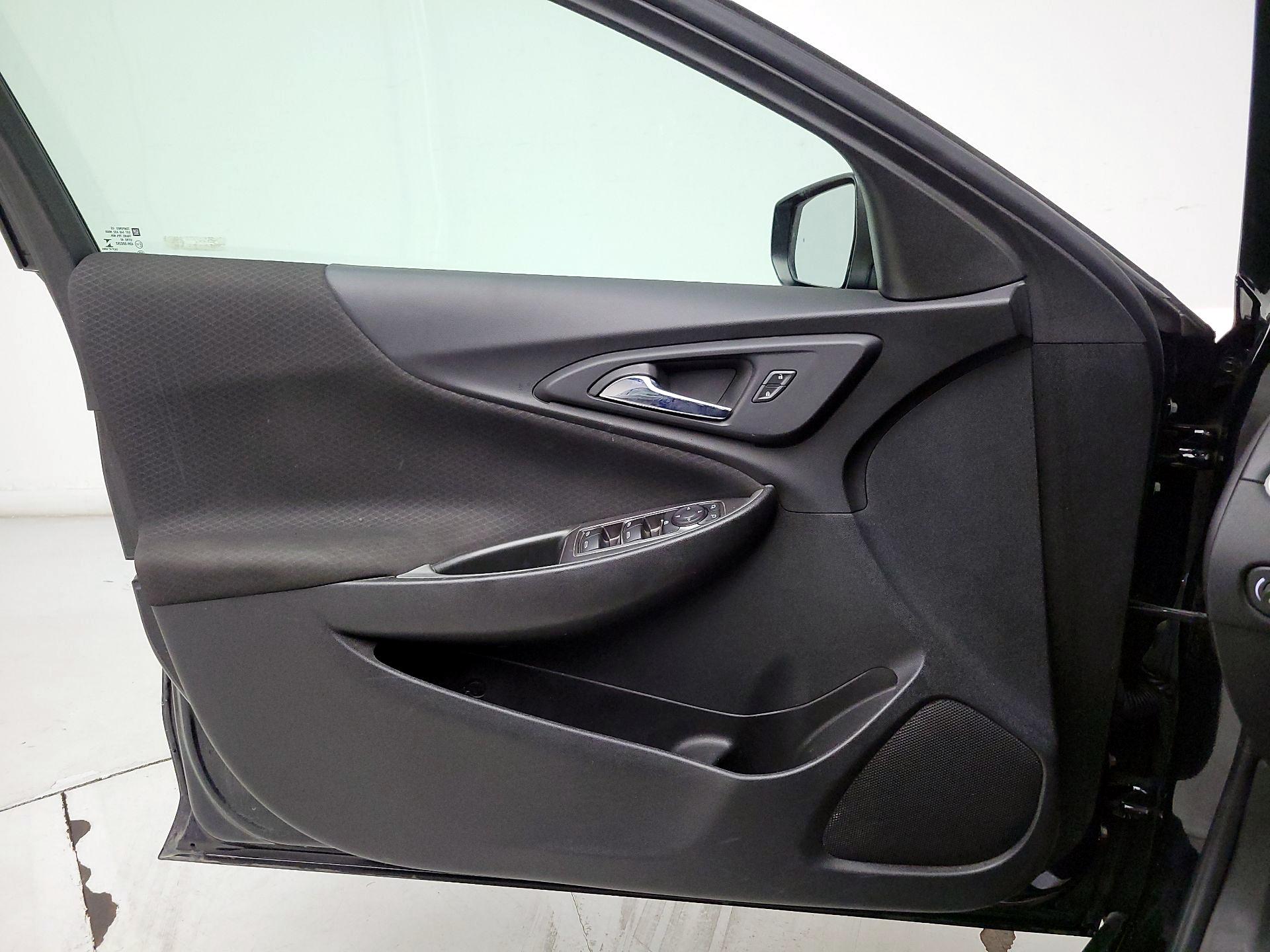 Thumbnail: 2022 Chevrolet Malibu - 12