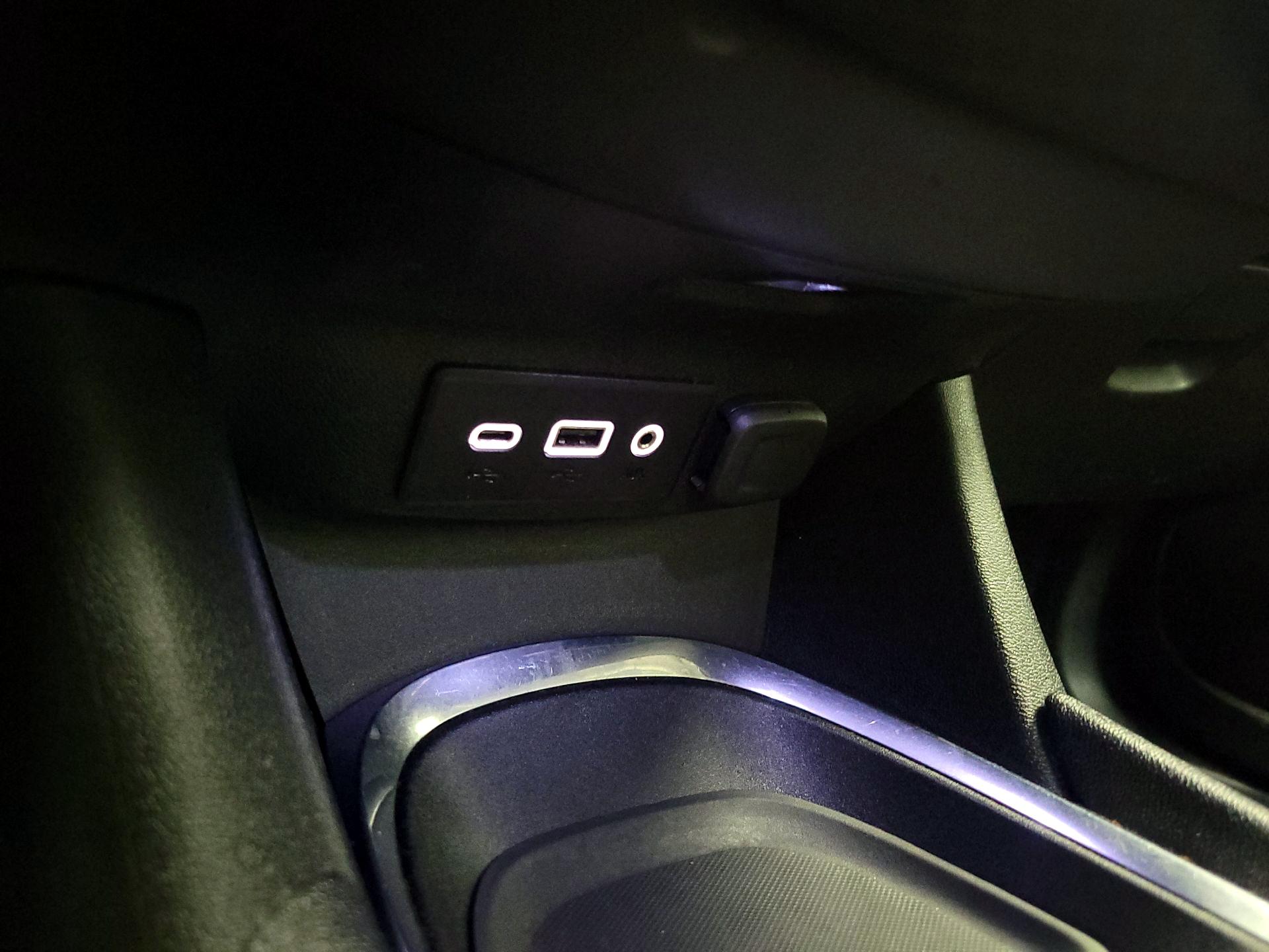 Thumbnail: 2022 Chevrolet Malibu - 18