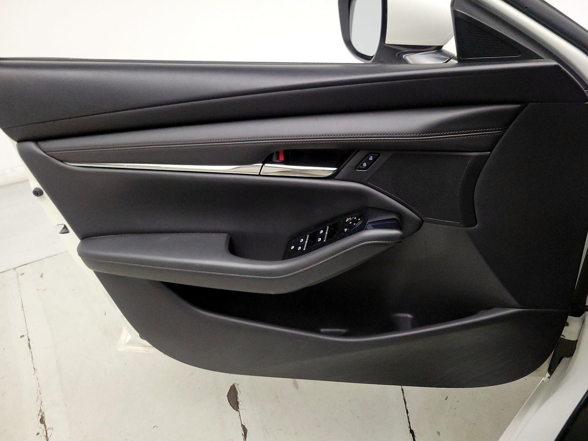 Thumbnail: 2022 Mazda Mazda3 - 13
