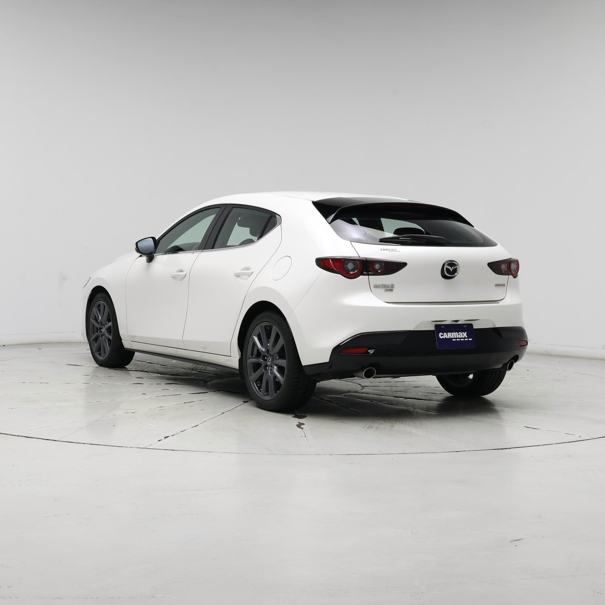 Thumbnail: 2022 Mazda Mazda3 - 2