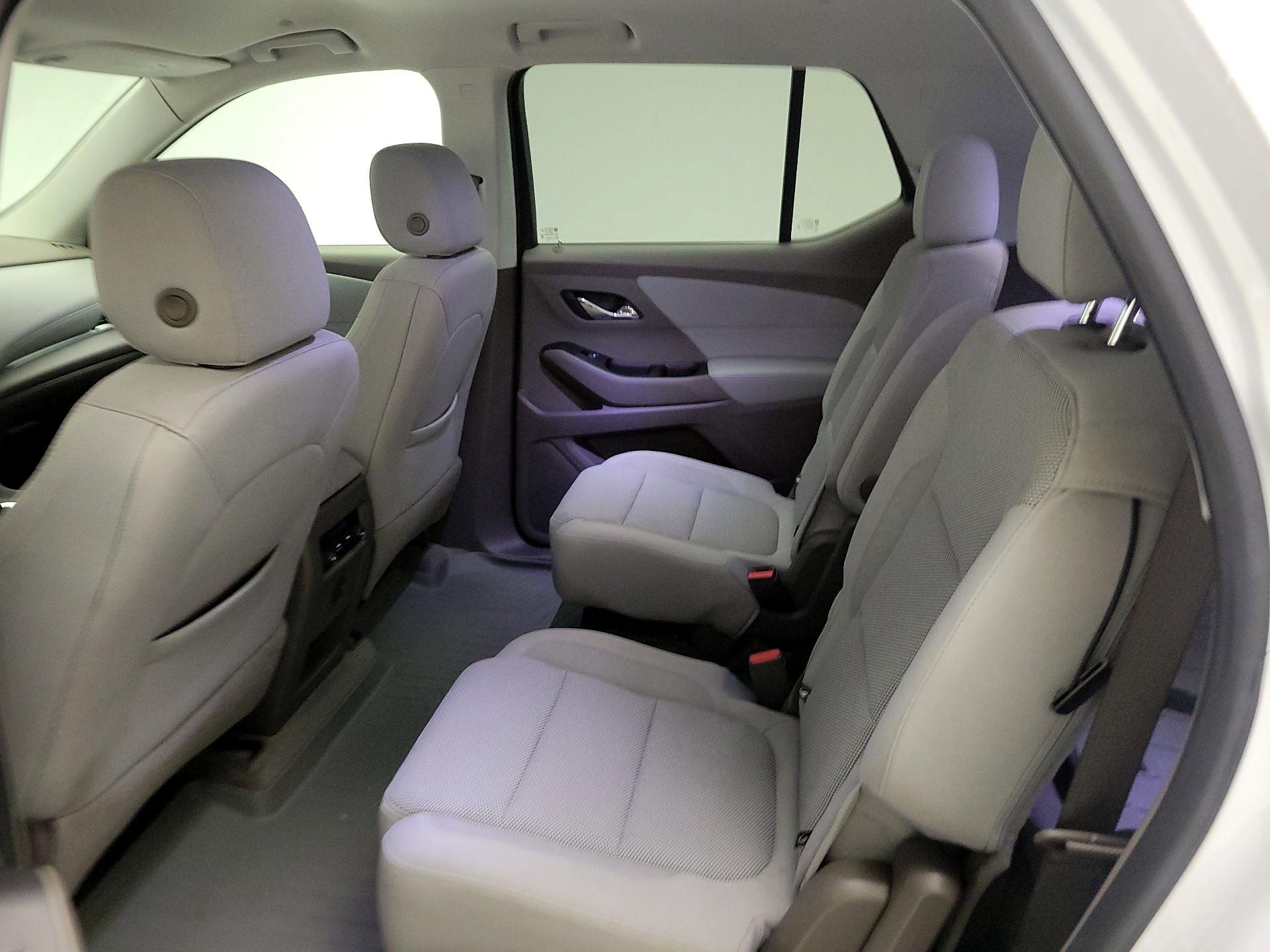 Thumbnail: 2020 Chevrolet Traverse - 18