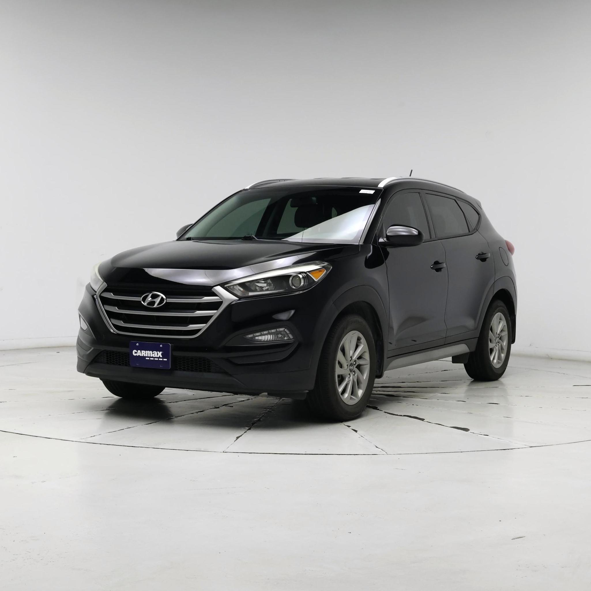 Thumbnail: 2017 Hyundai Tucson - 4