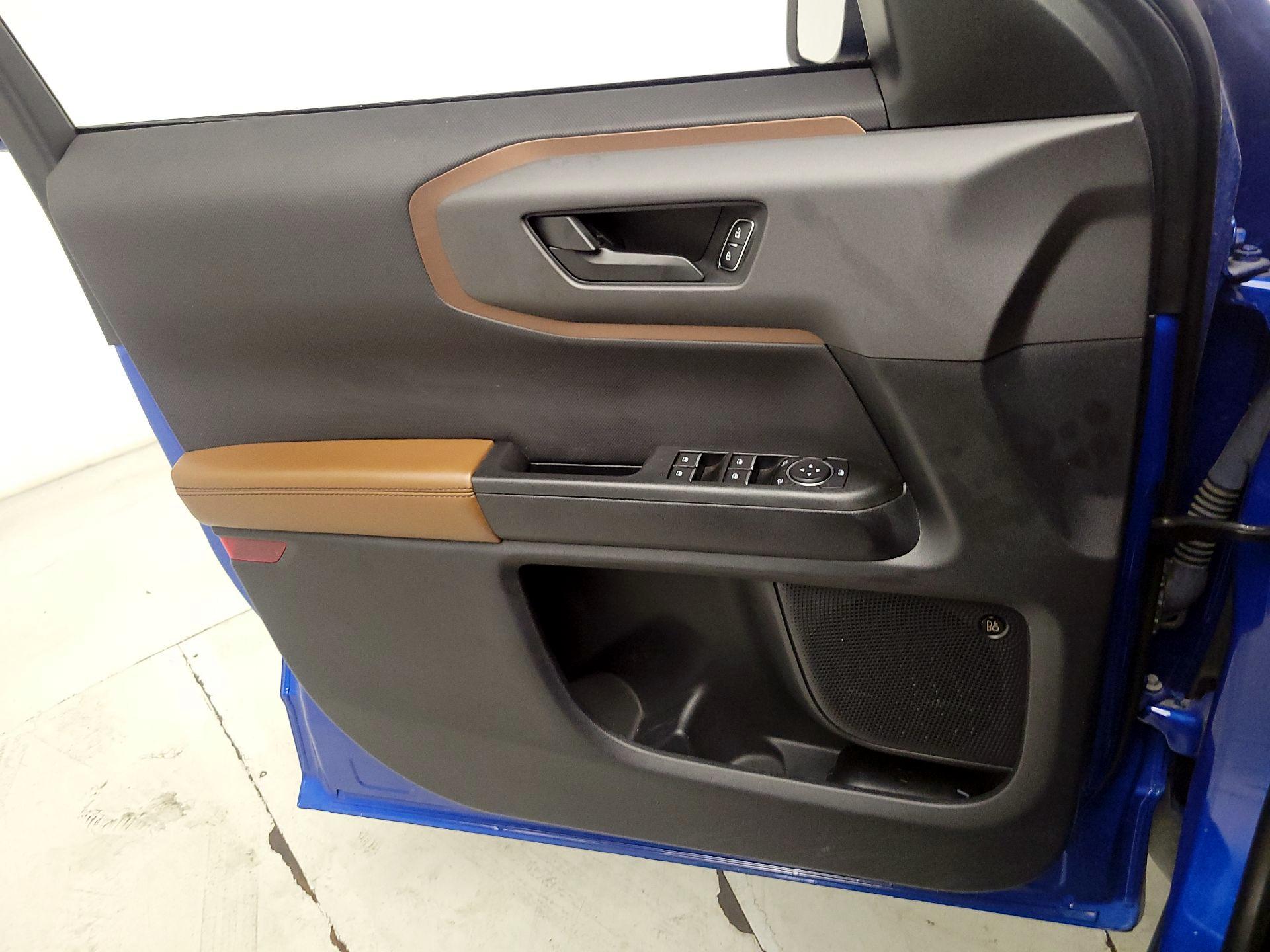 Thumbnail: 2022 Ford Bronco Sport - 12
