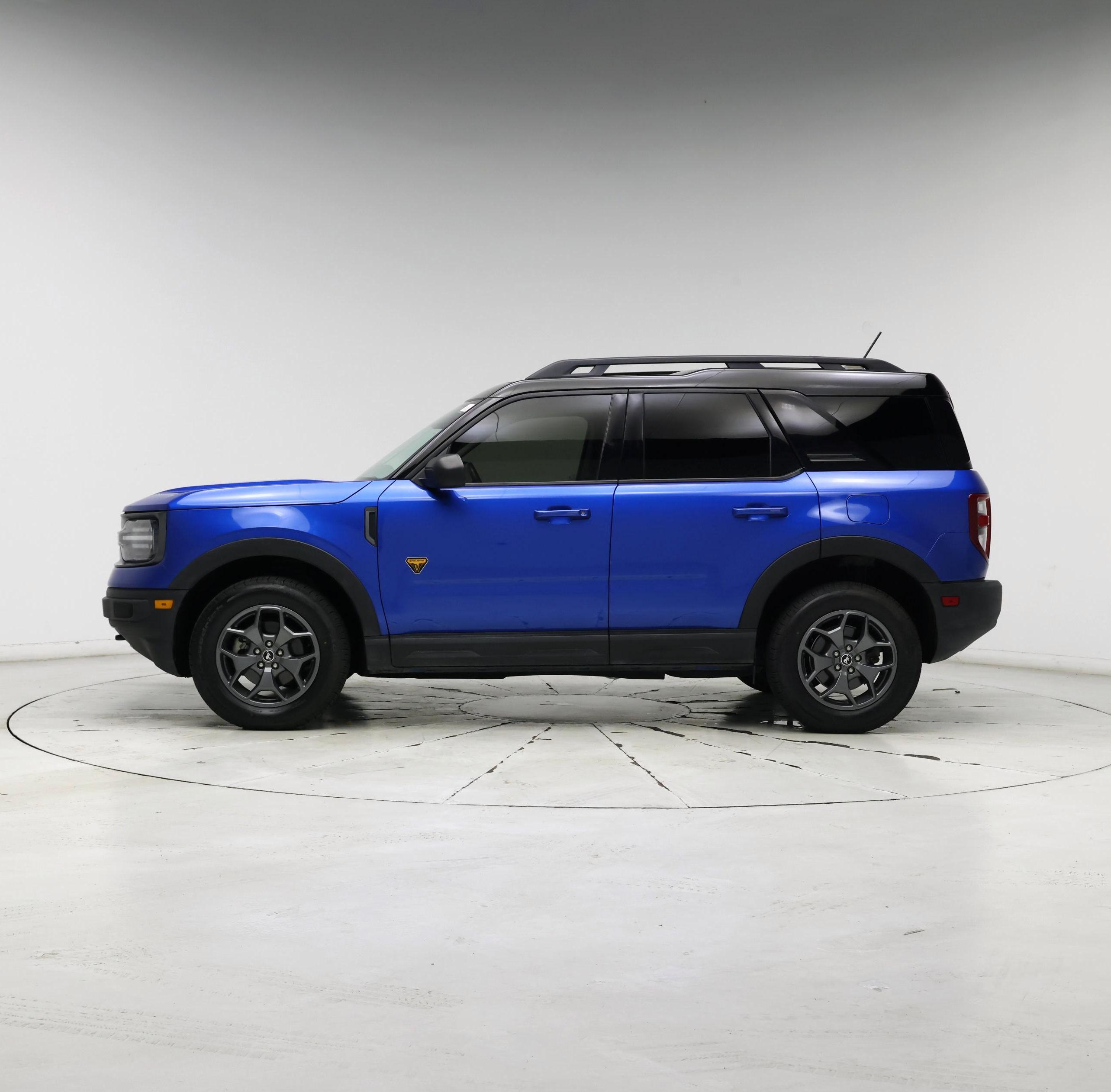 Thumbnail: 2022 Ford Bronco Sport - 3