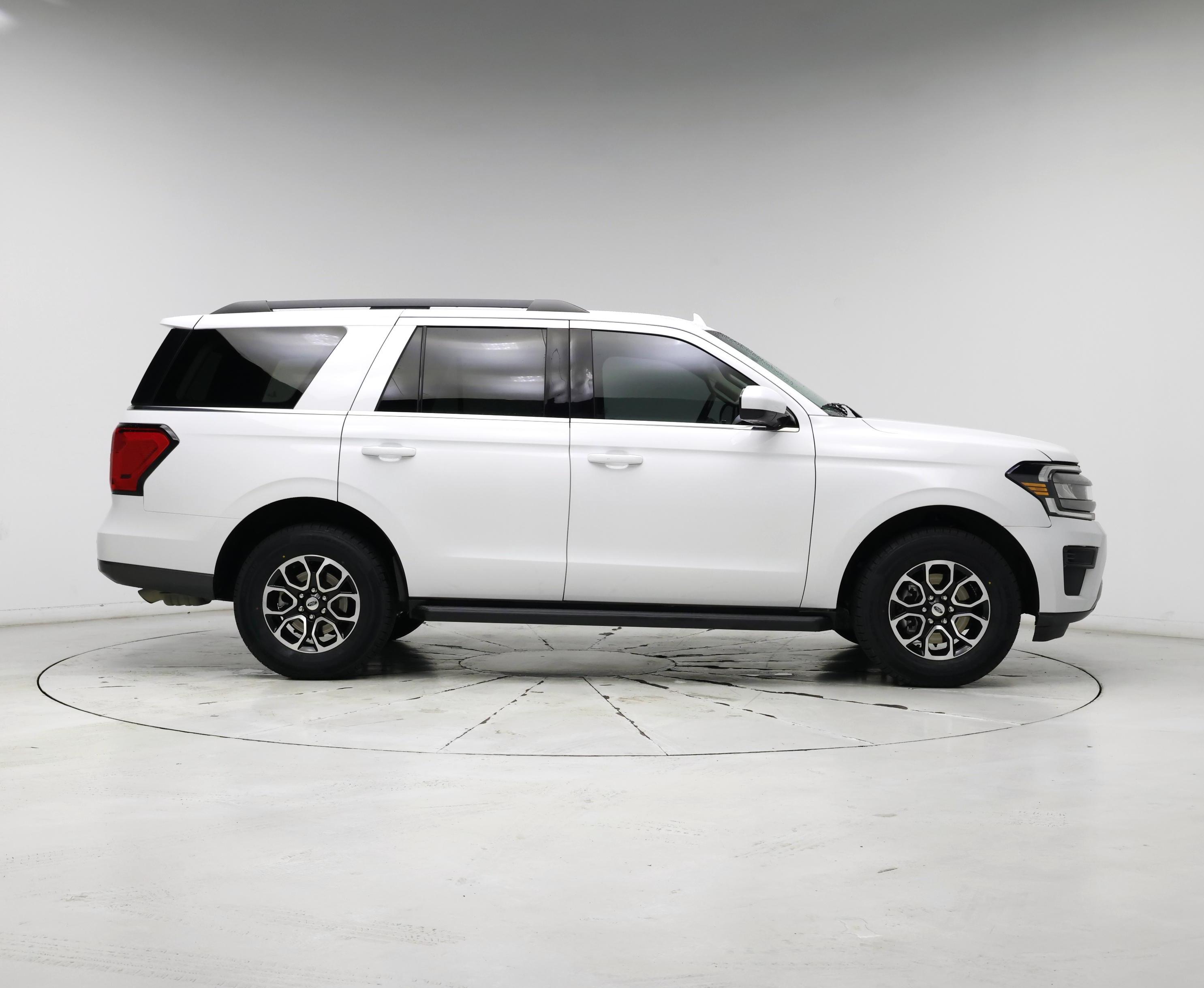 Thumbnail: 2022 Ford Expedition - 7