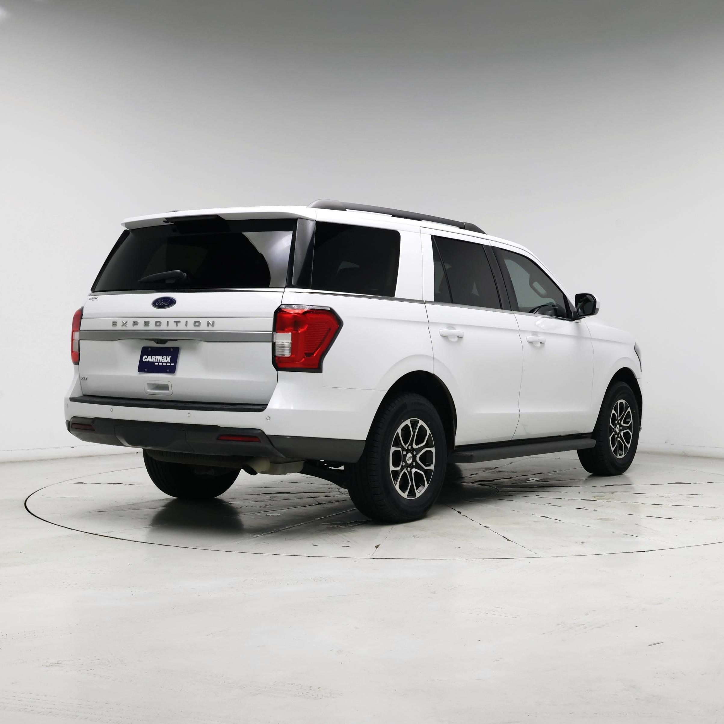 Thumbnail: 2022 Ford Expedition - 8