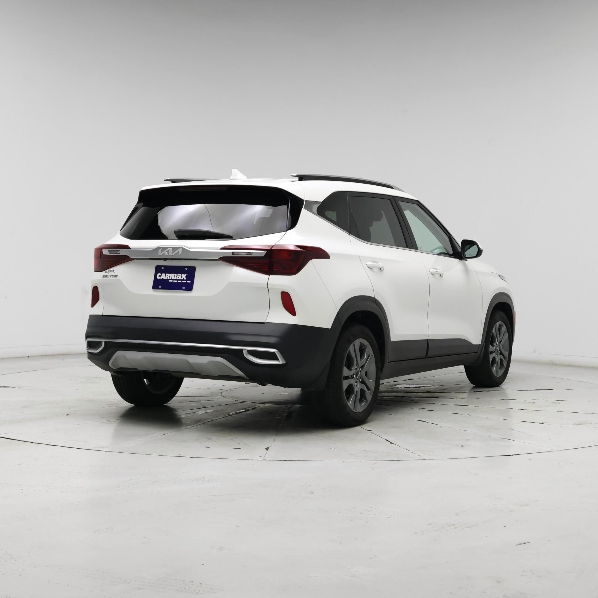 Thumbnail: 2022 Kia Seltos - 8