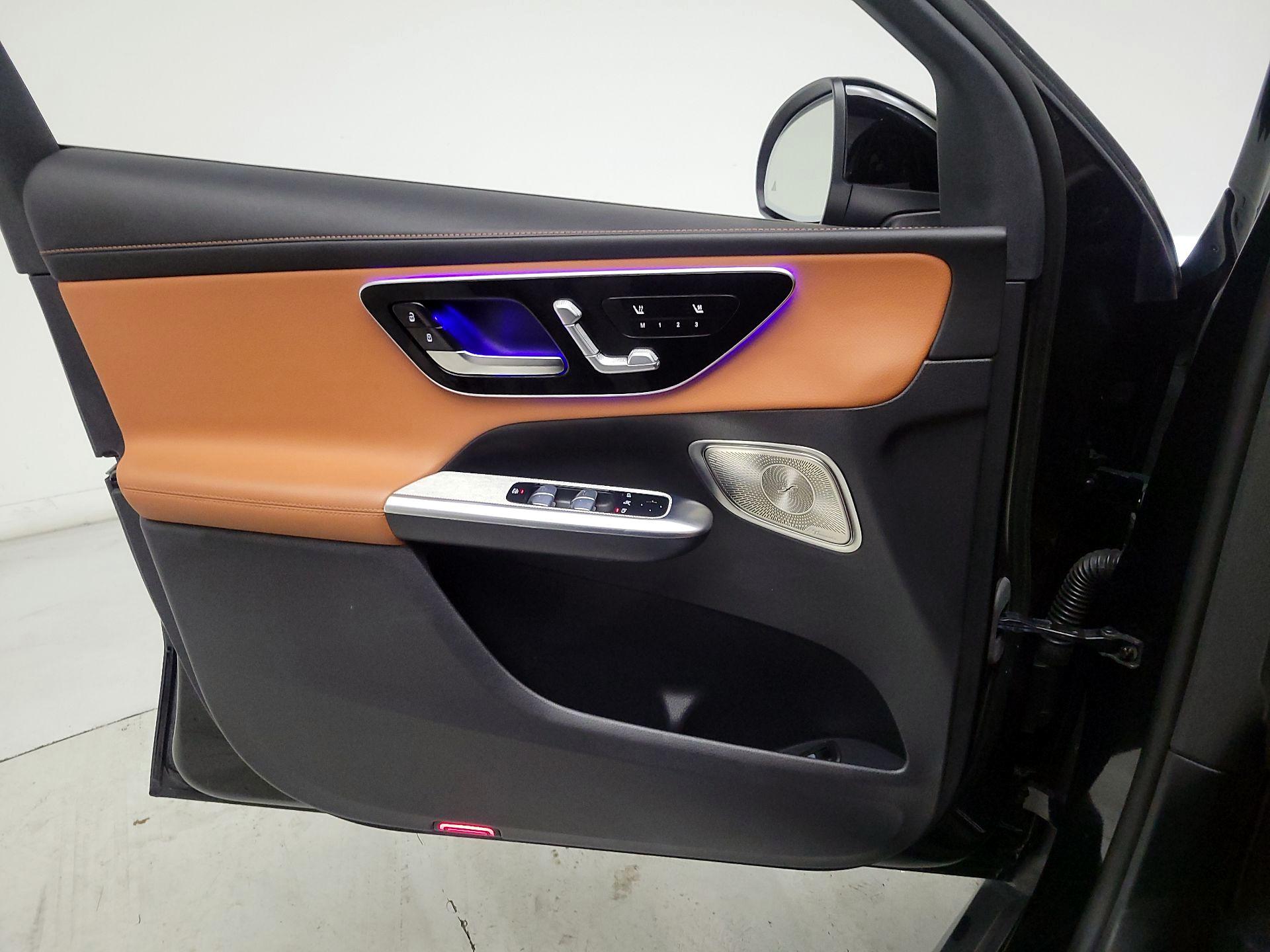 Thumbnail: 2023 Mercedes-Benz GLC - 12