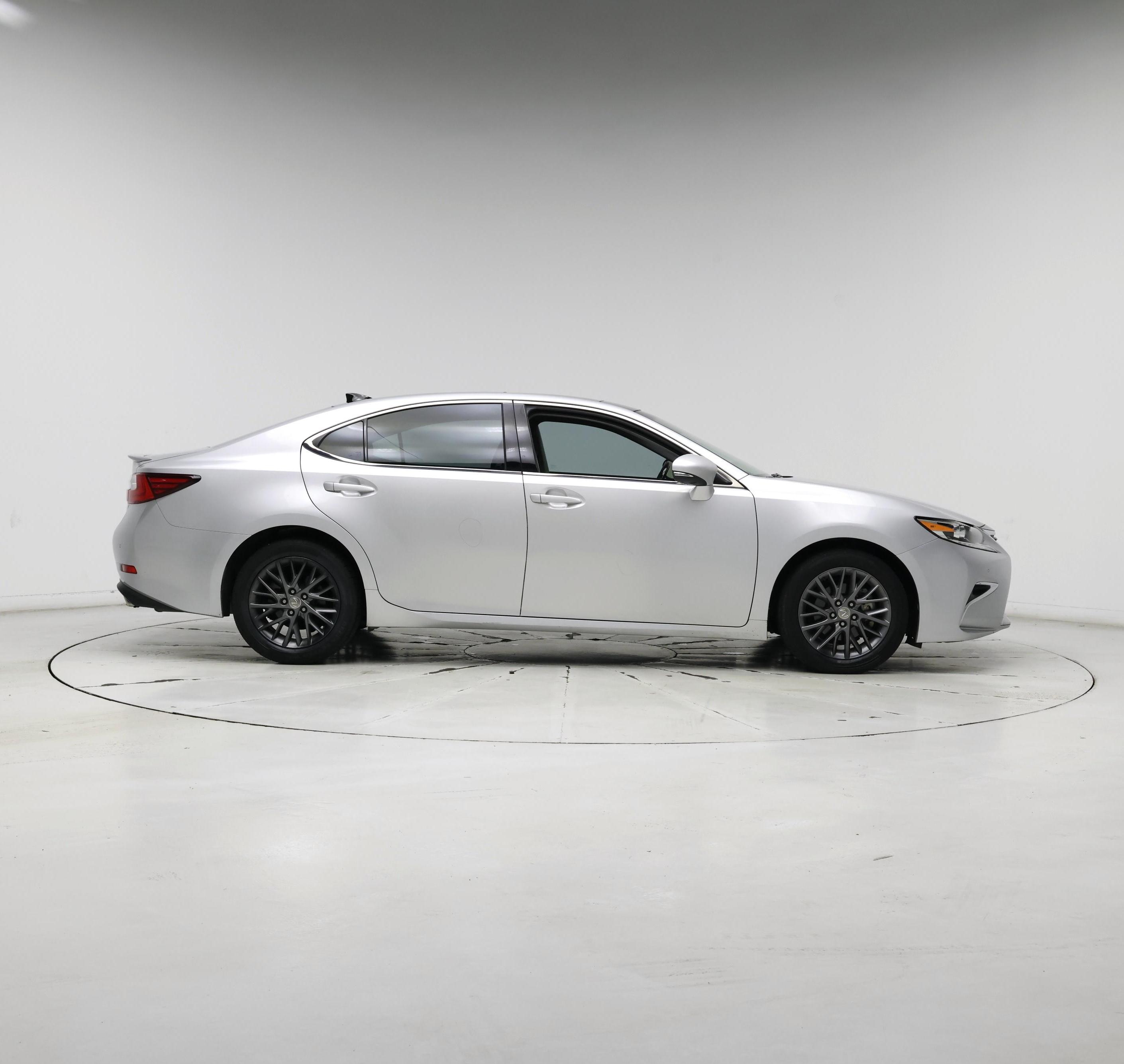 Thumbnail: 2018 Lexus ES - 7