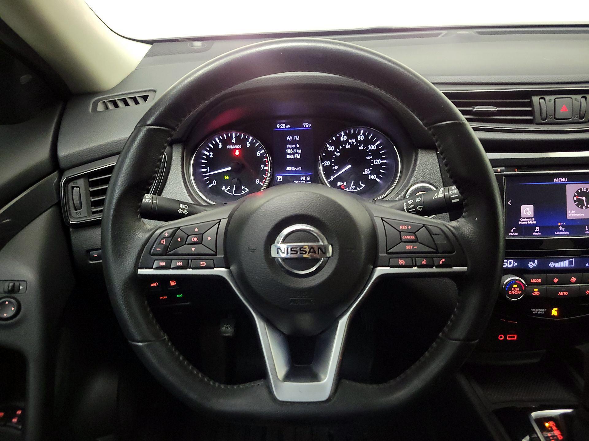 Thumbnail: 2018 Nissan Rogue - 10