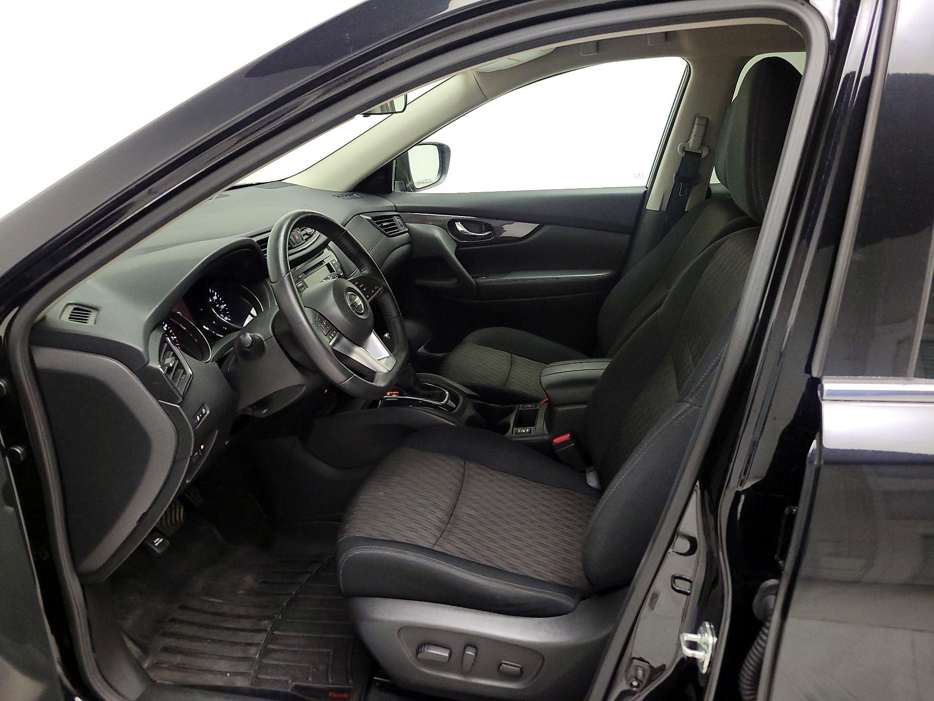 Thumbnail: 2018 Nissan Rogue - 11