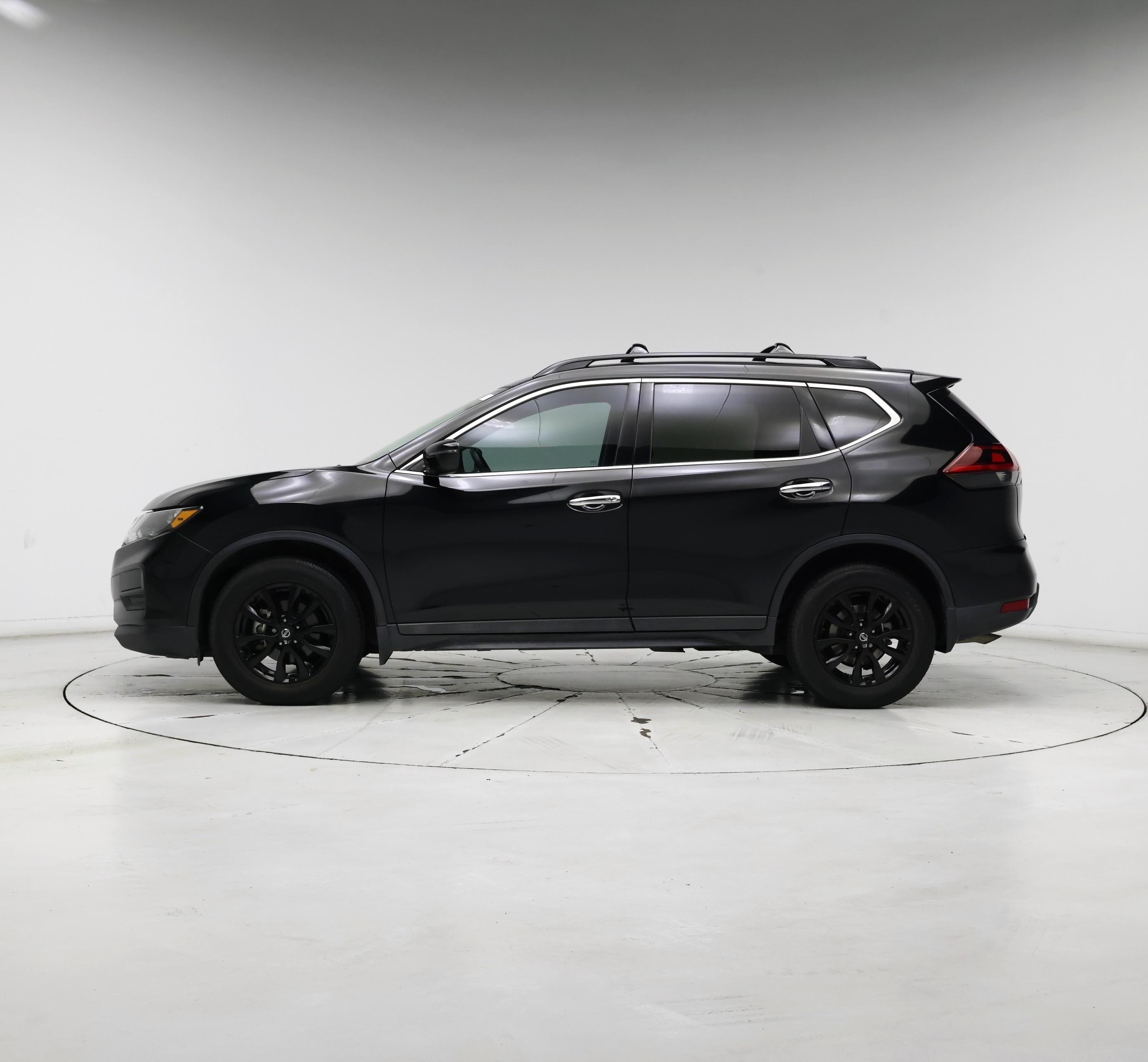Thumbnail: 2018 Nissan Rogue - 3