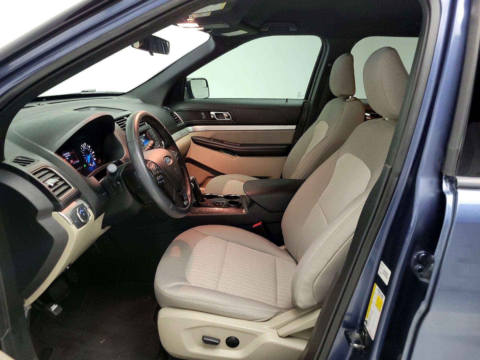 Thumbnail: 2019 Ford Explorer - 11