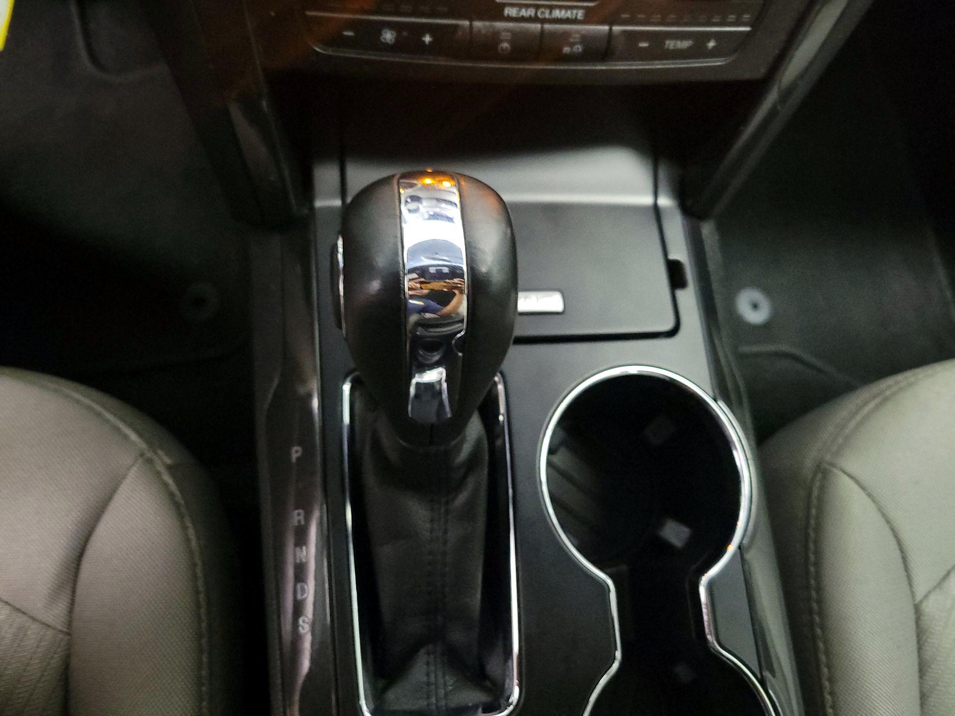 Thumbnail: 2019 Ford Explorer - 17
