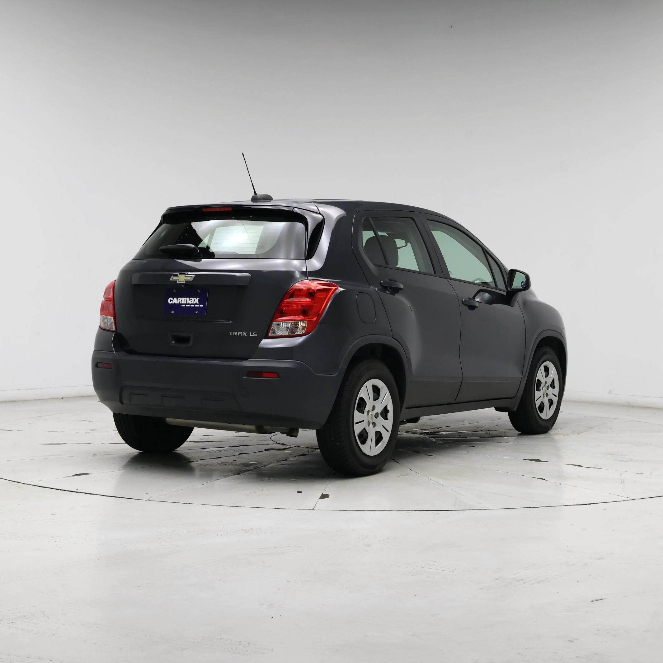 Thumbnail: 2016 Chevrolet Trax - 8