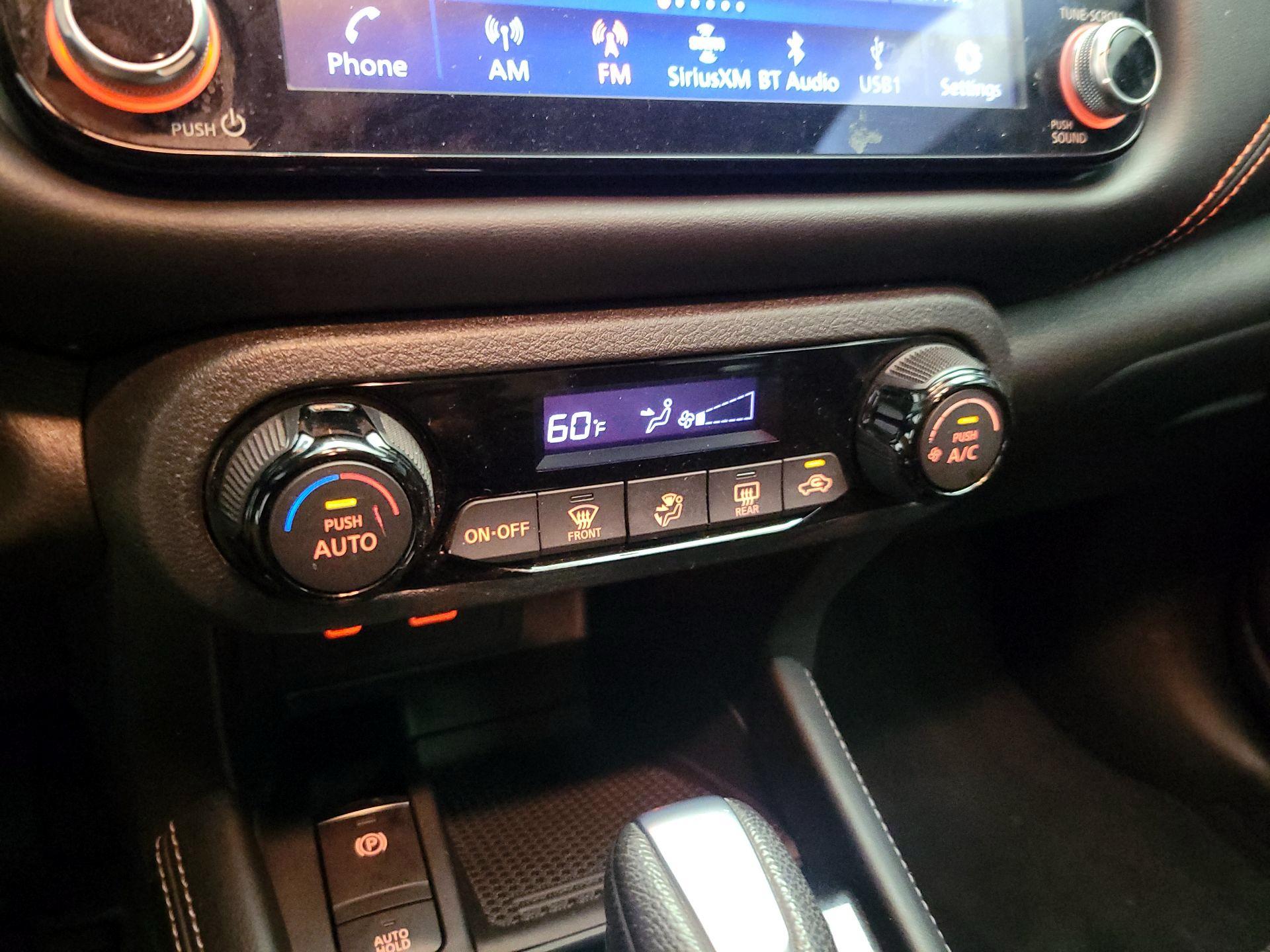 Thumbnail: 2021 Nissan Kicks - 16